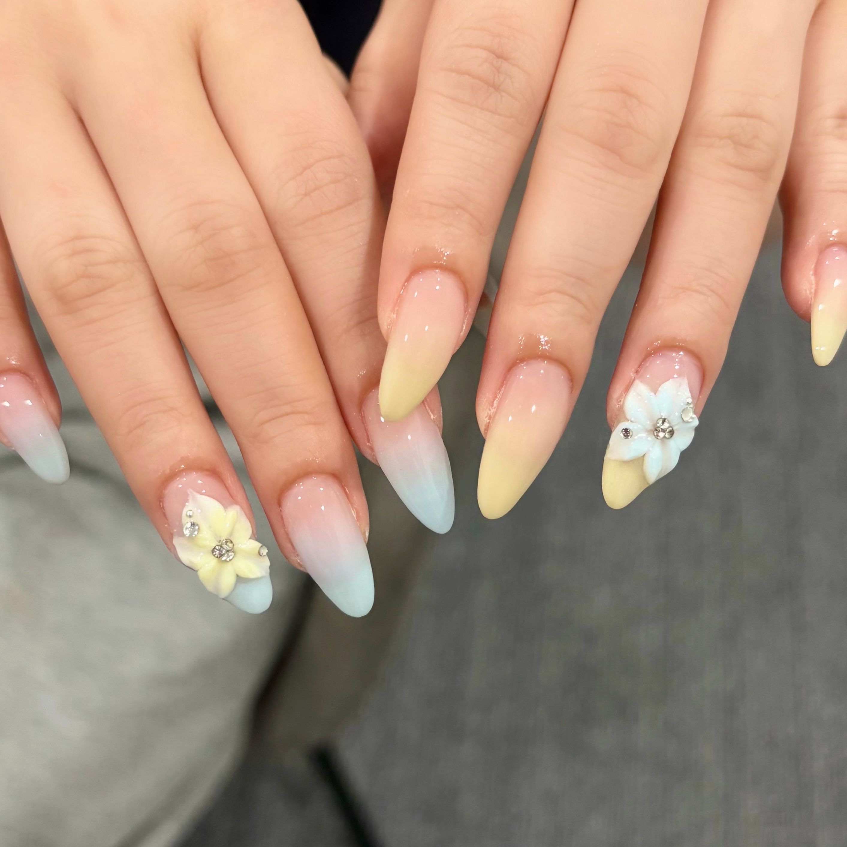 Ugirl_Aya