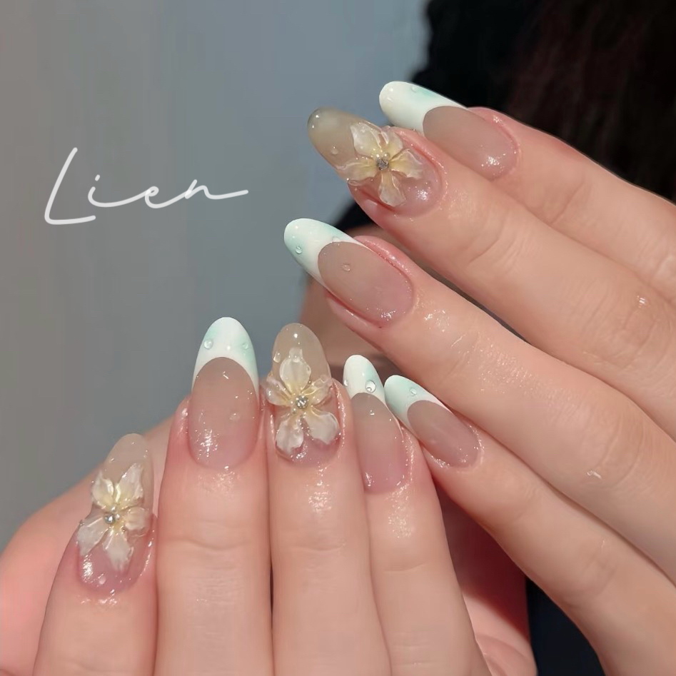 Lien_nails
