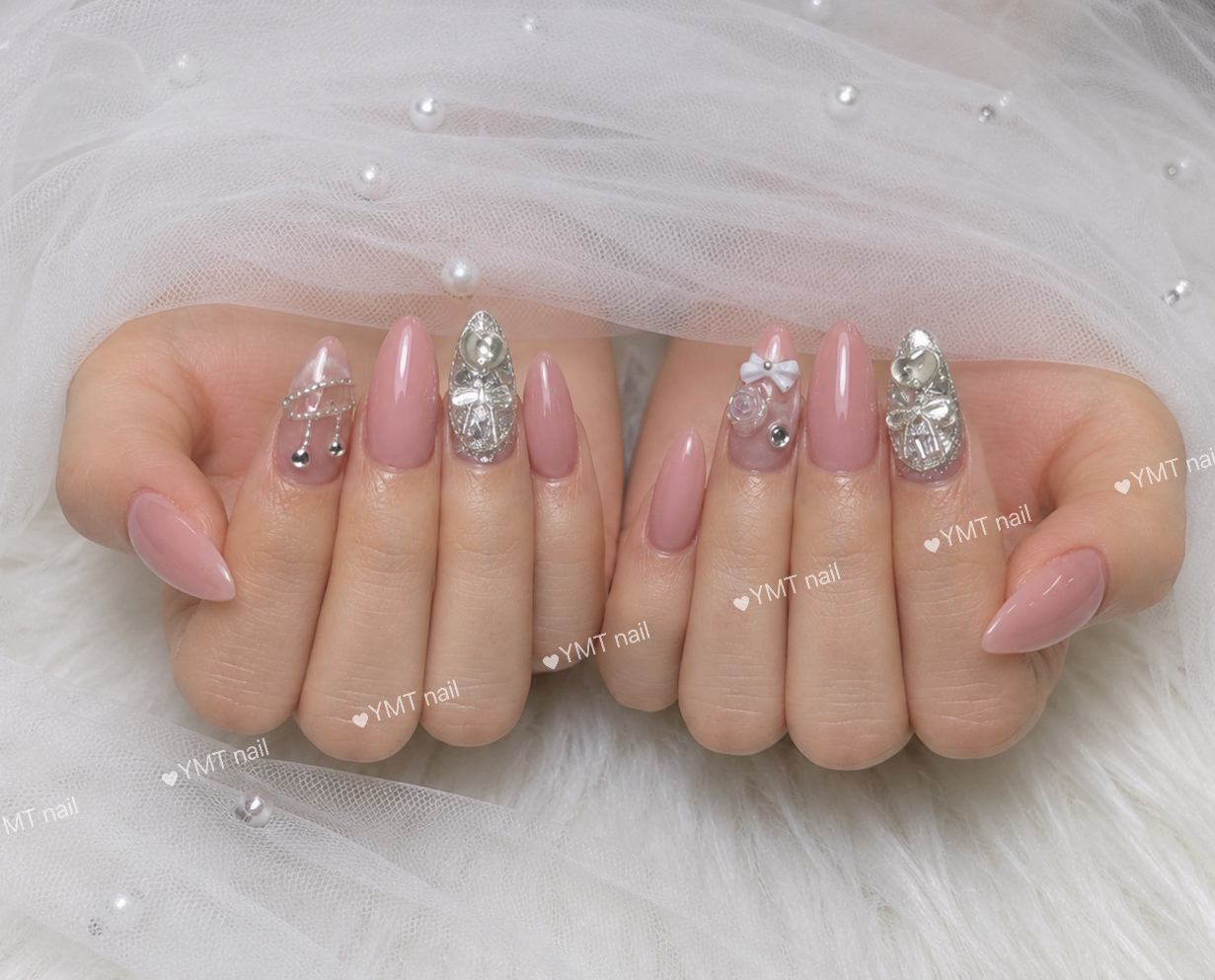 Bara_Nails