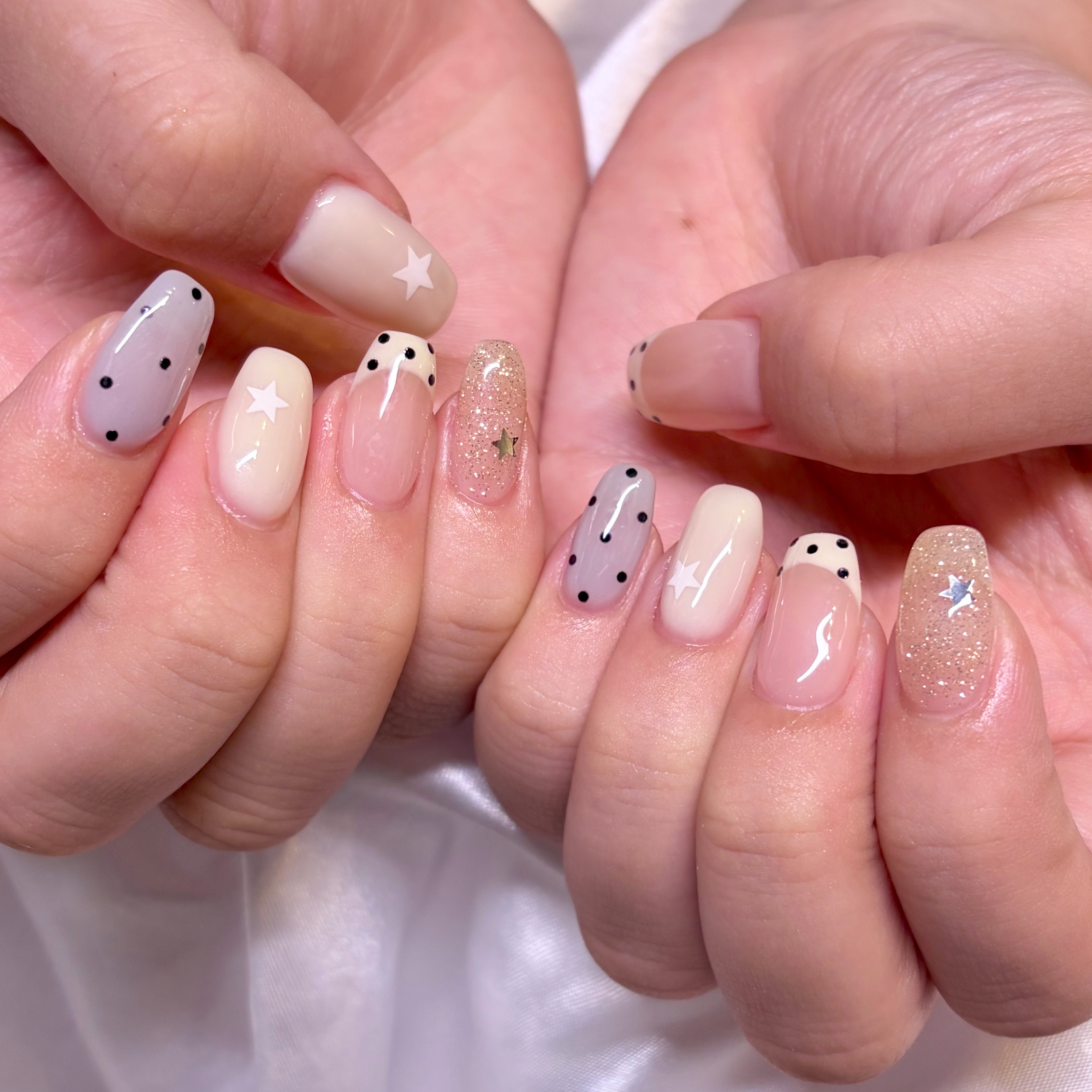 emu.nails