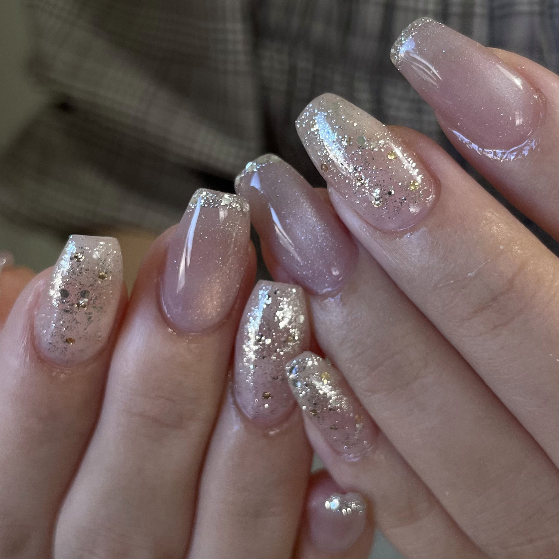 hau.nail