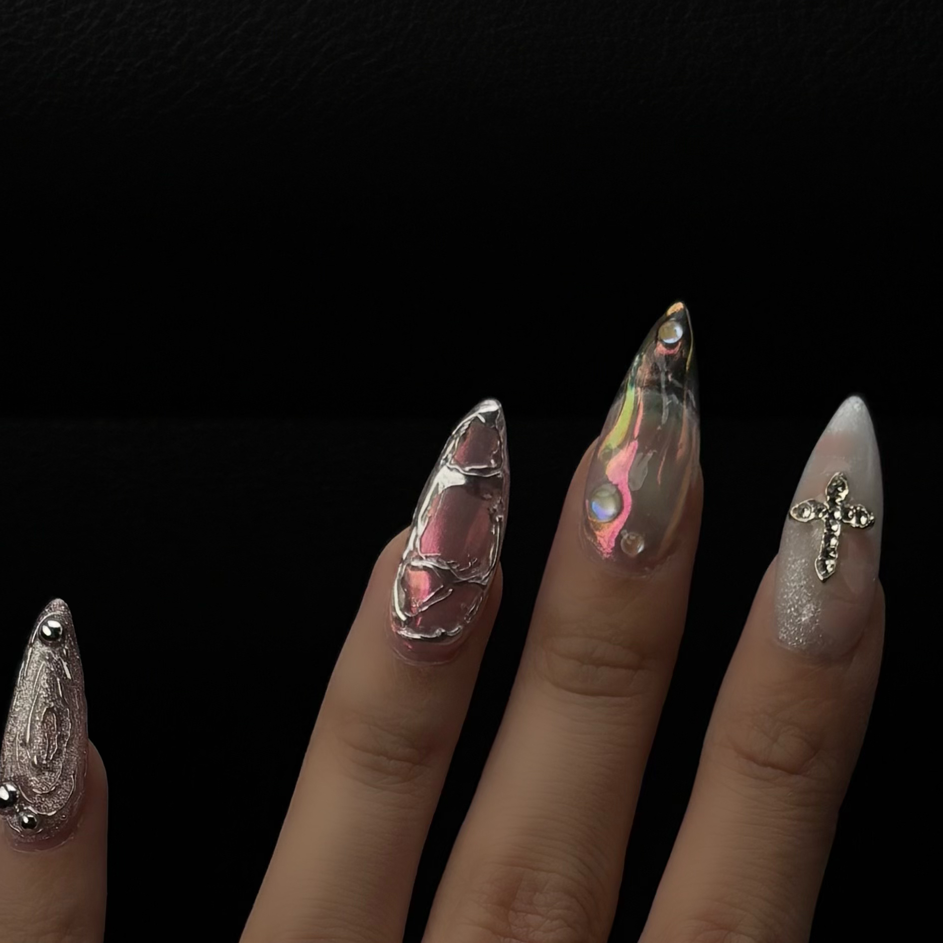 ri_nails2