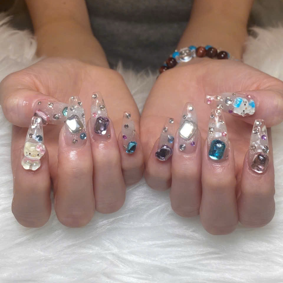 rei_nail1