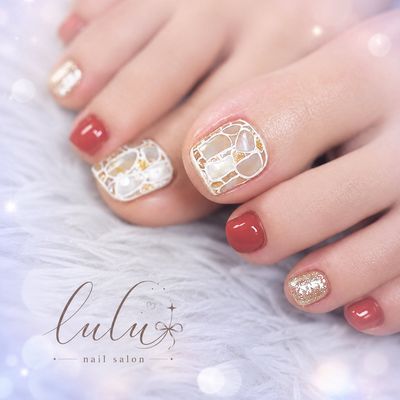 親指にオーダアート 他の指単色