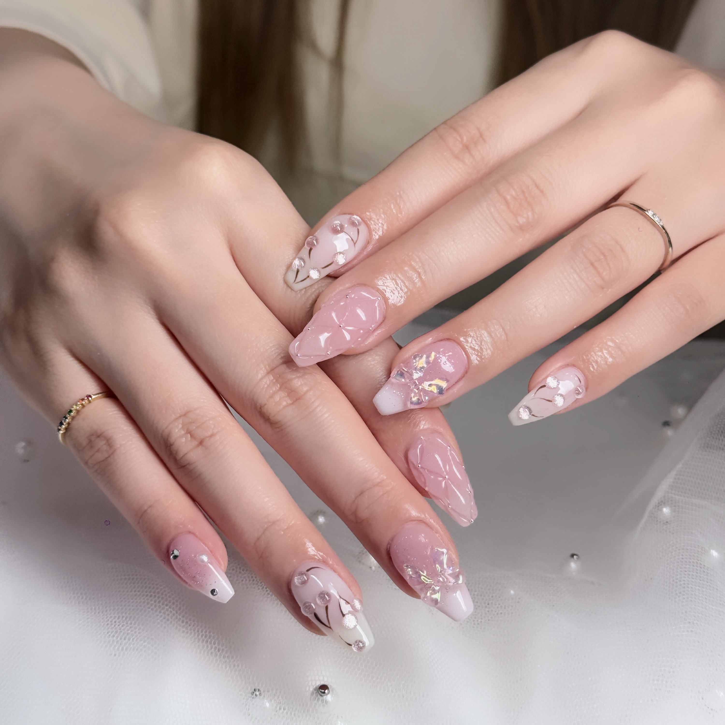 Yuri_nails