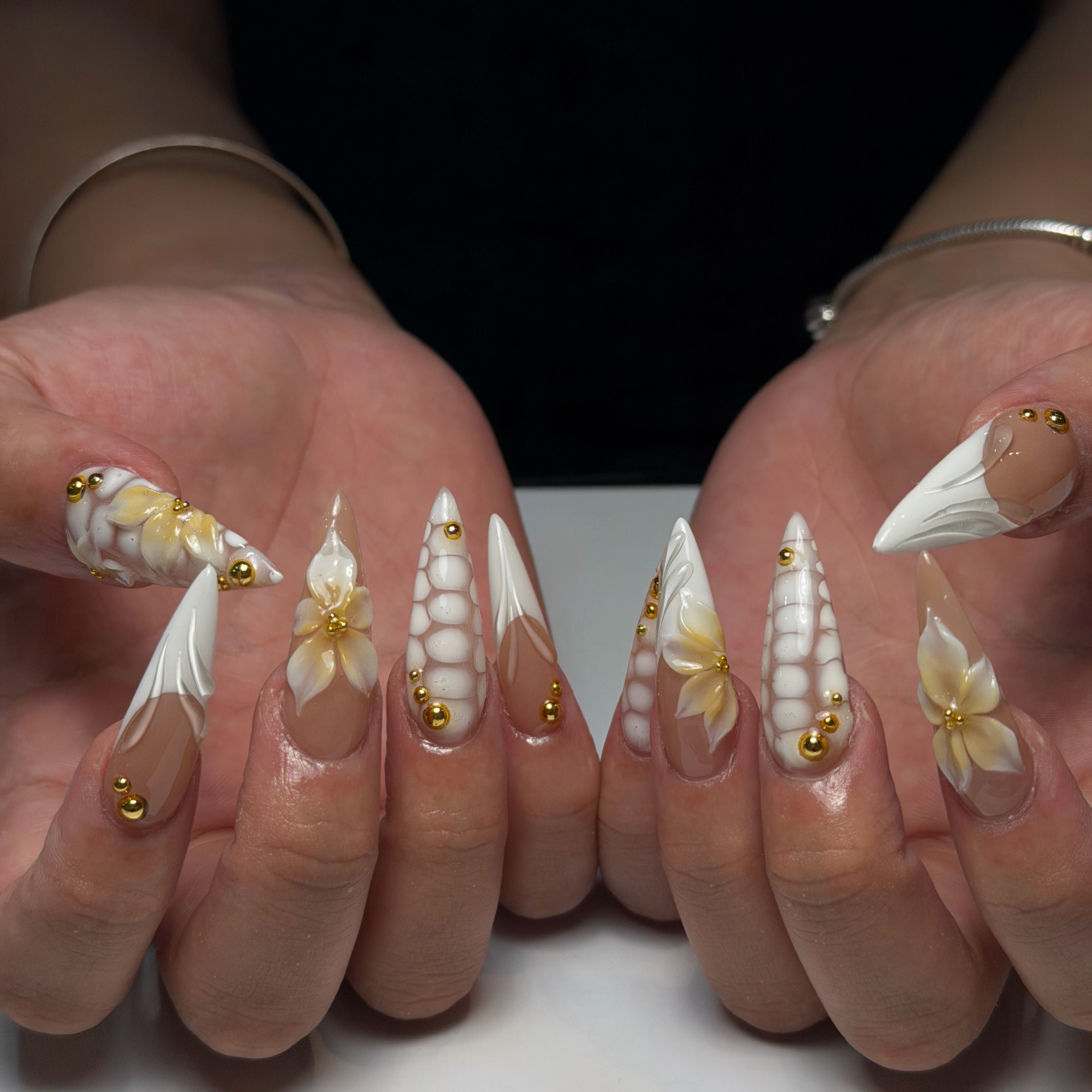 CoMo_Rina_Nail