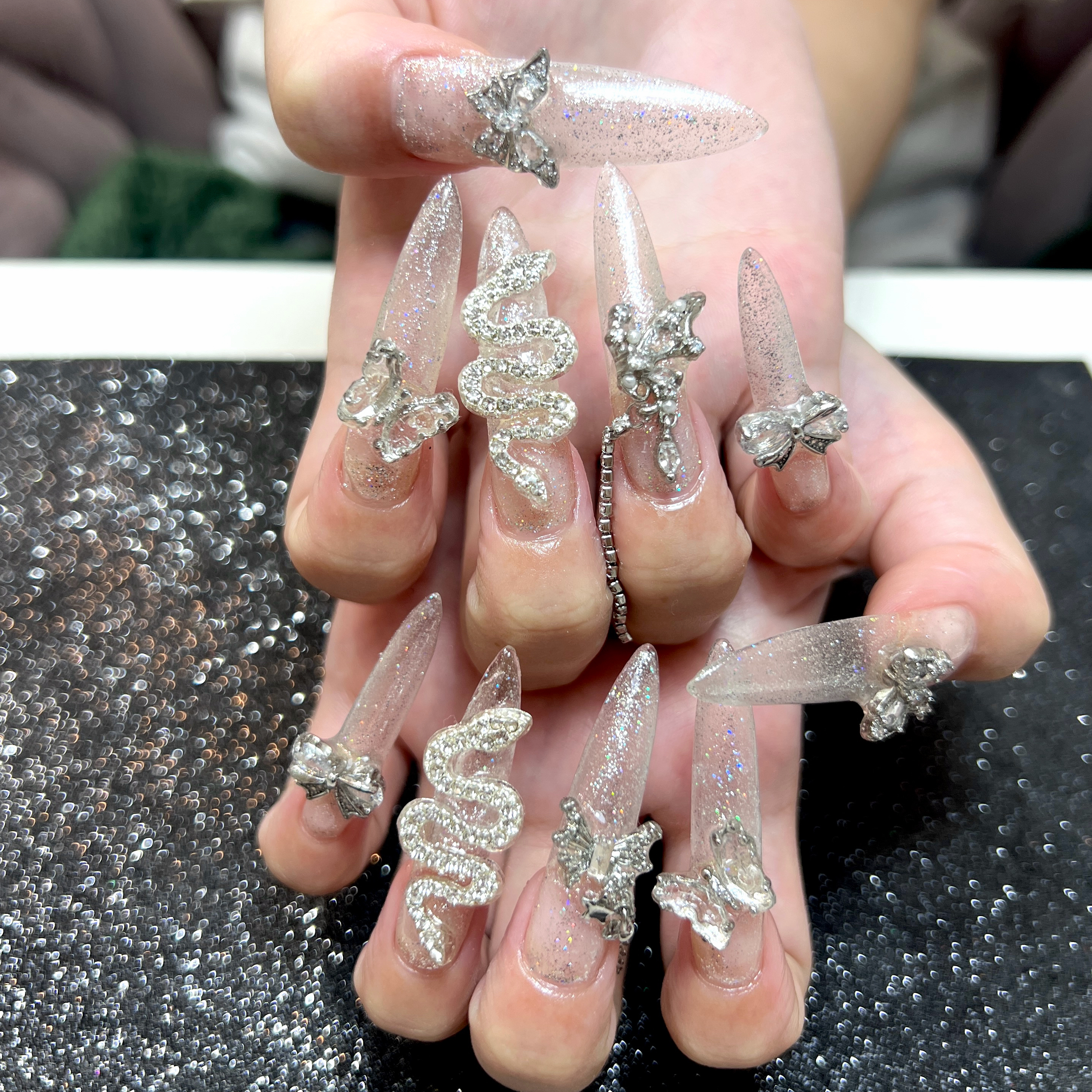 rin.nails.osaka