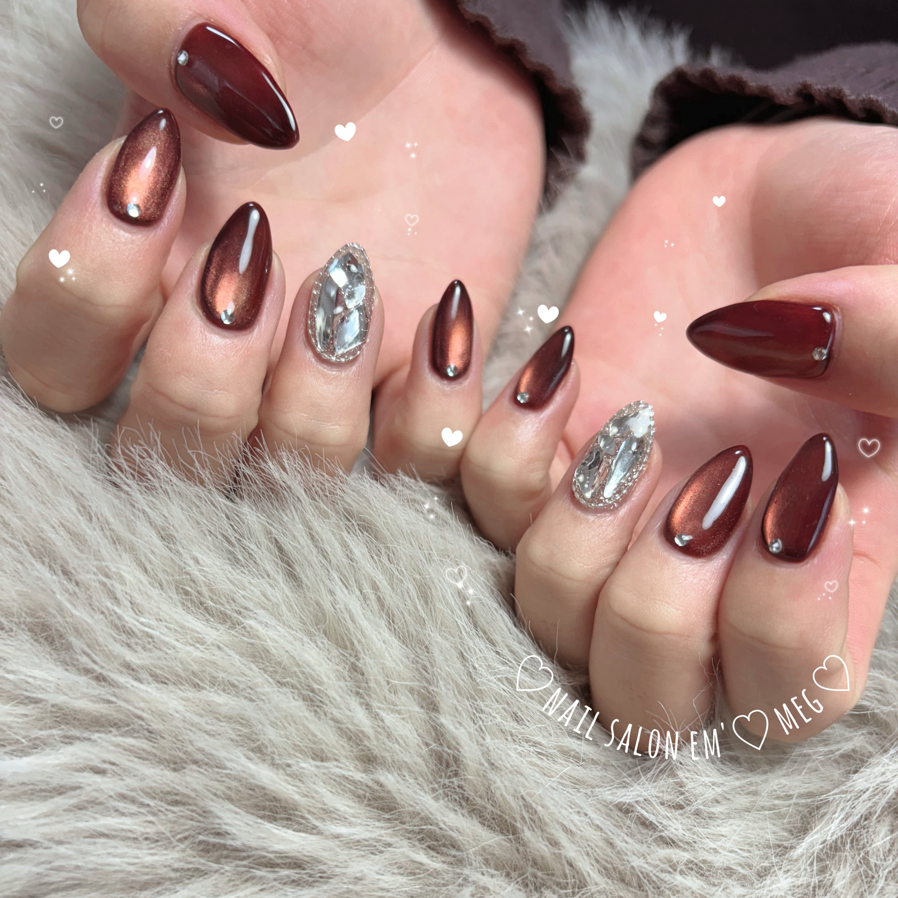 nailsalon_em.meg