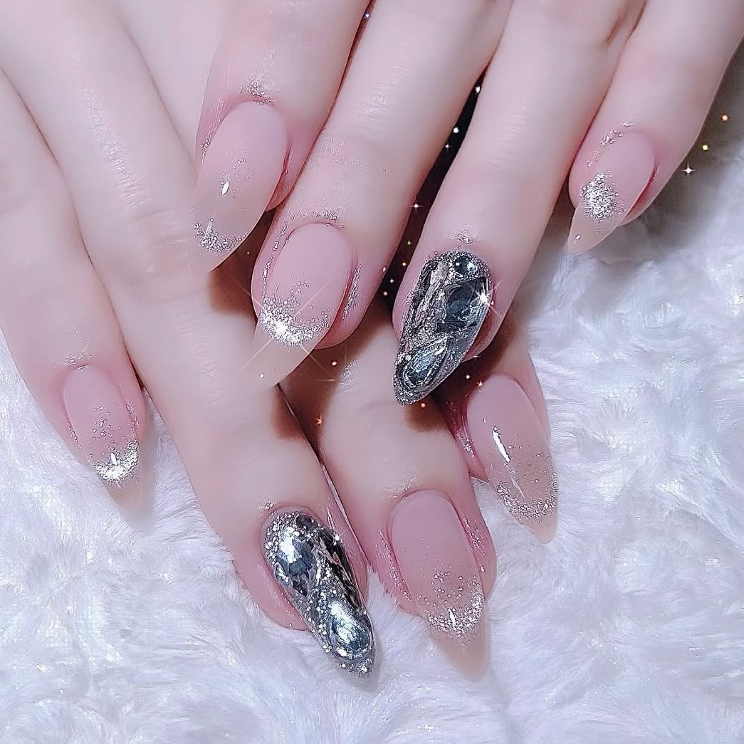 m214_nail
