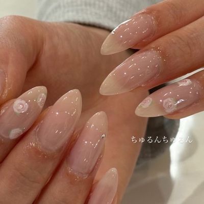 パーツ2つ無料✨️オフィスネイルにオススメ✨バラ🌹ローズ🌹ネイル🌹*･.｡