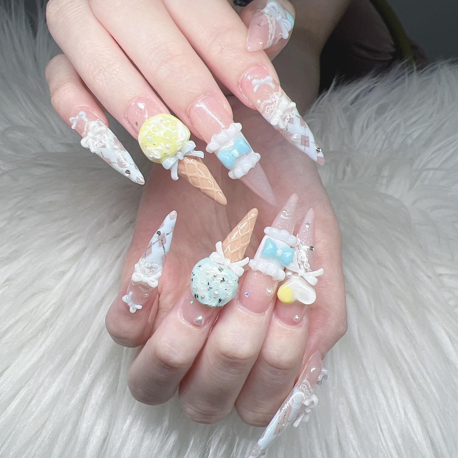 Lee_Nails