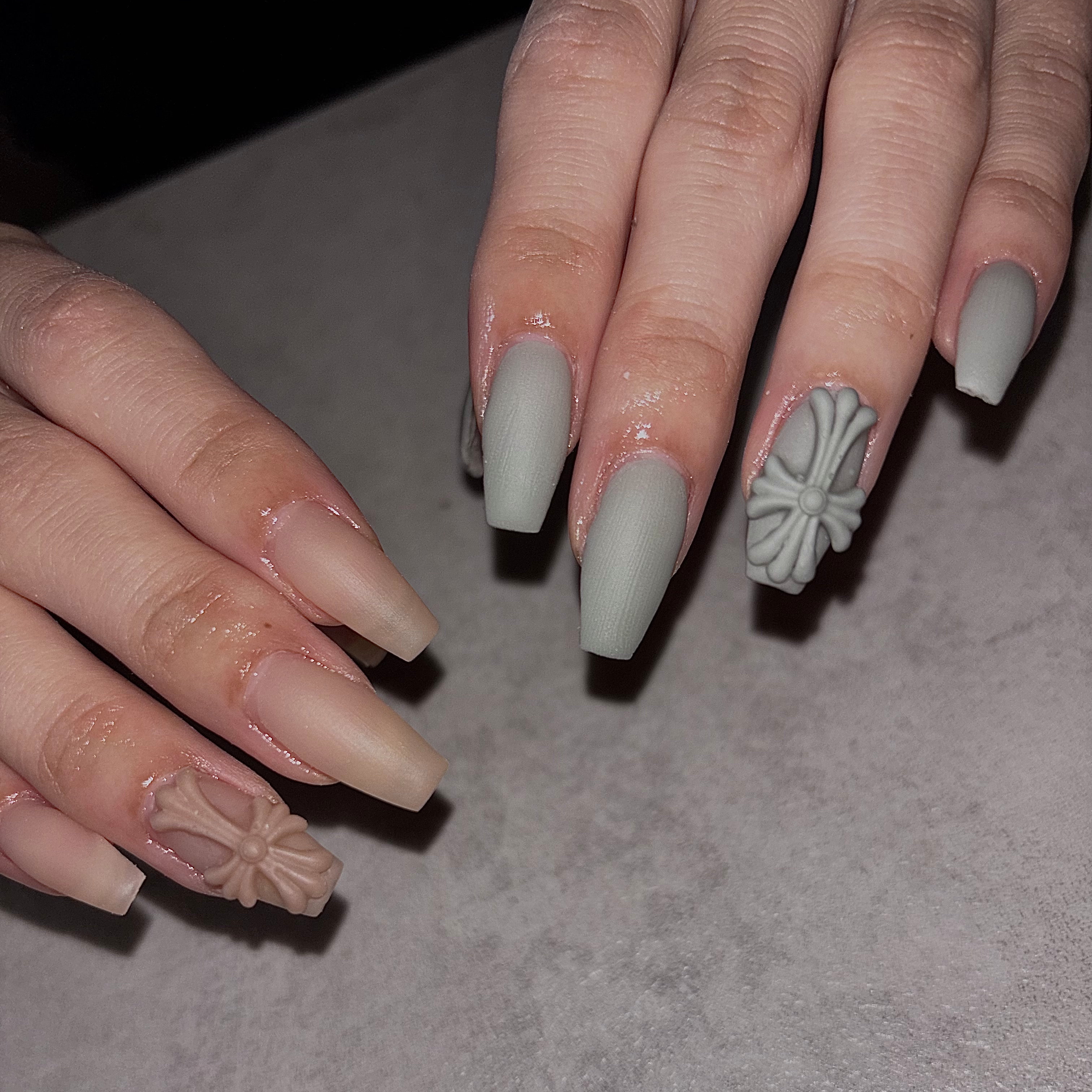 ayananails