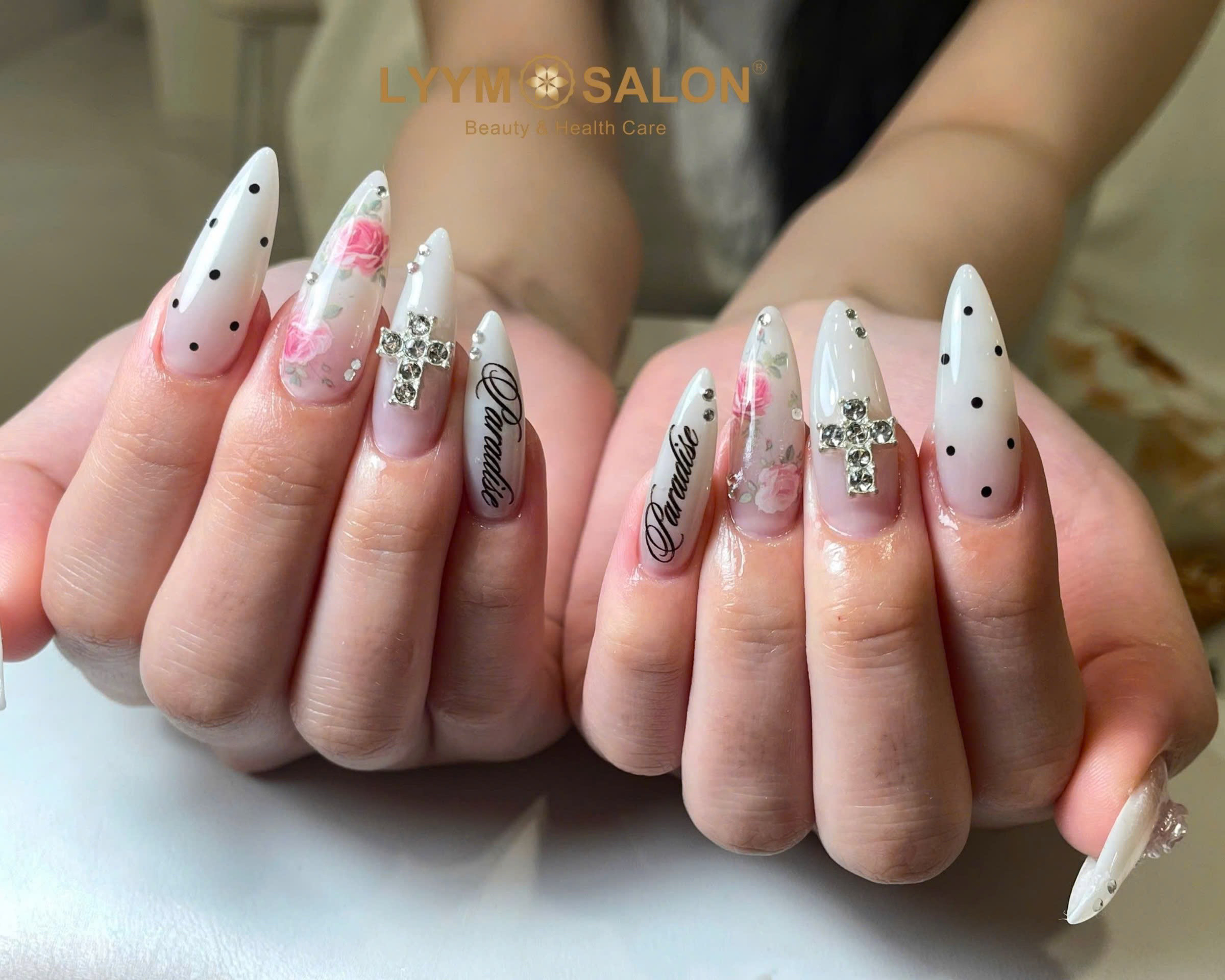 LyymSalon_rin