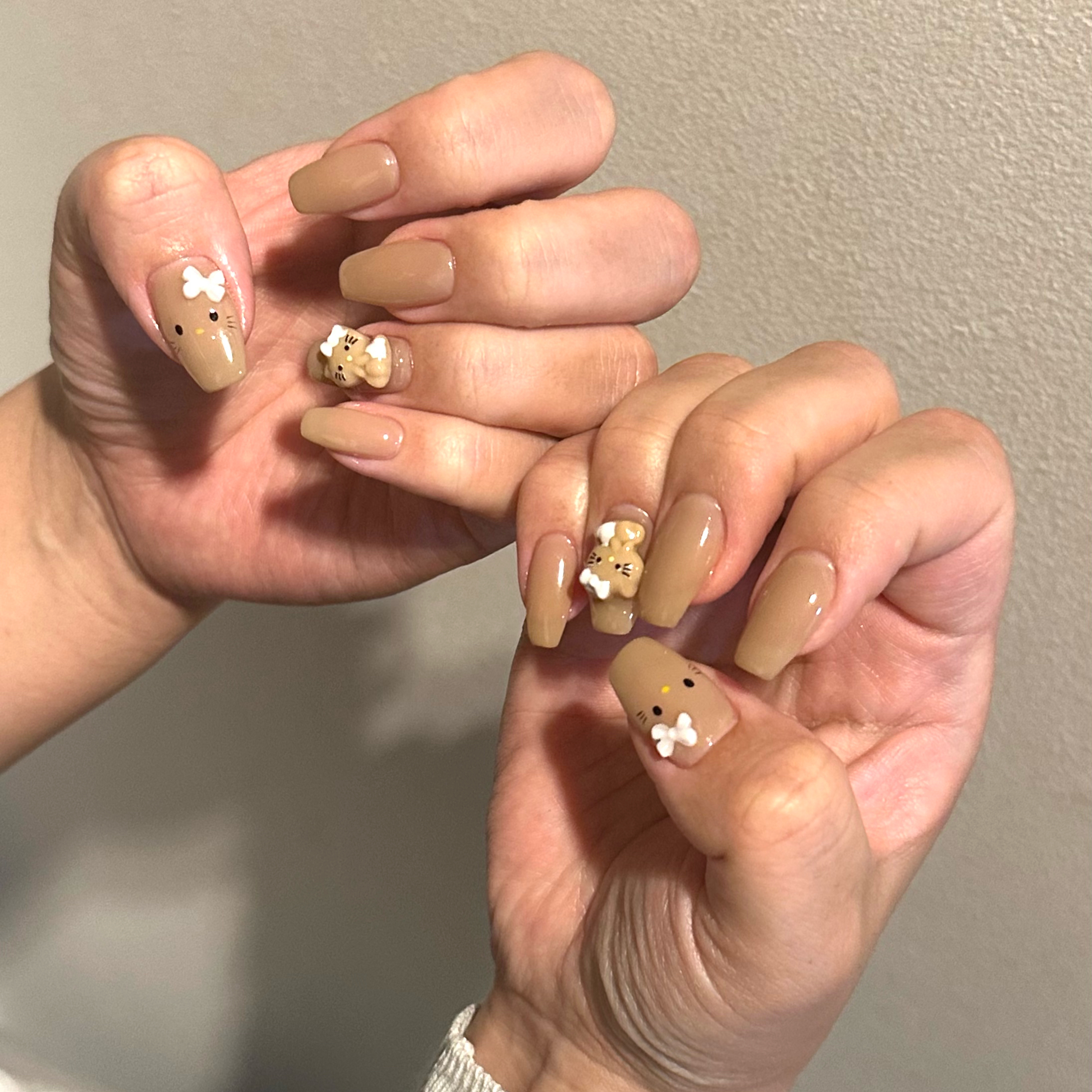 amunail.