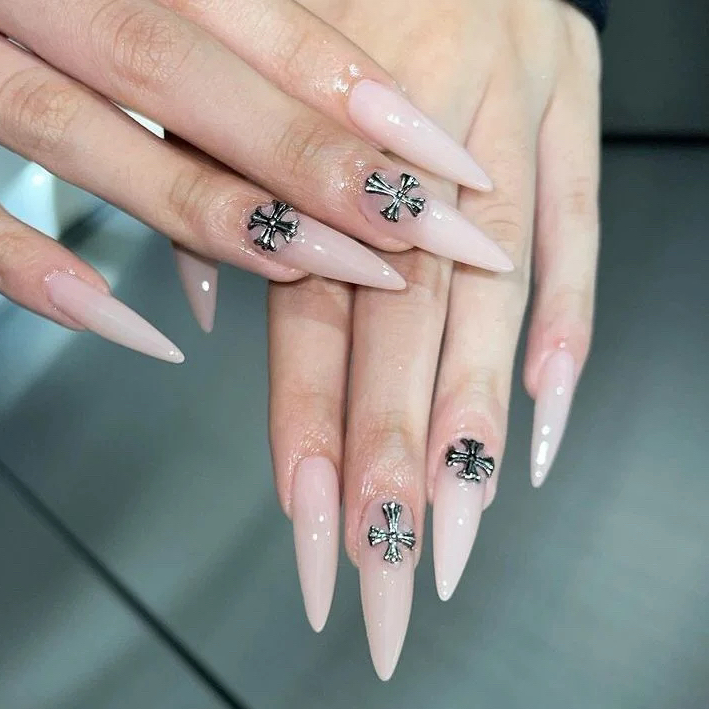 Berry_nails
