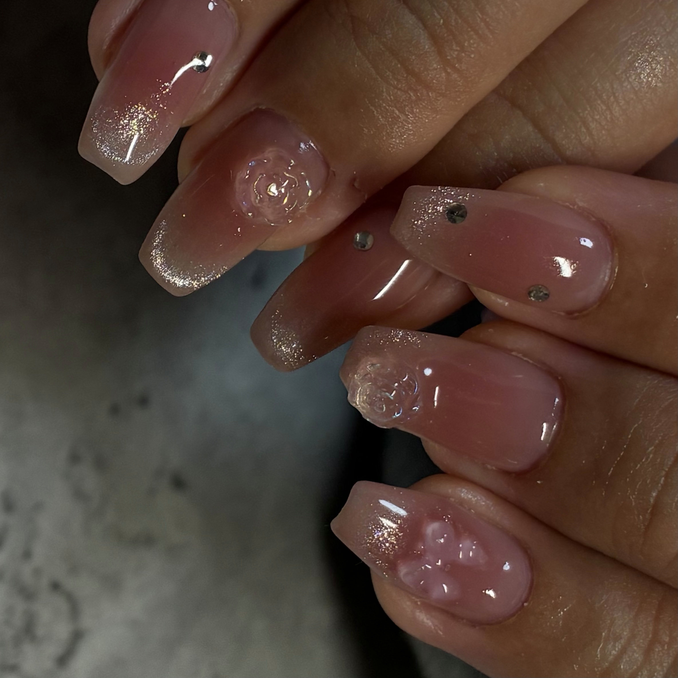 mako_tikiroom_nail