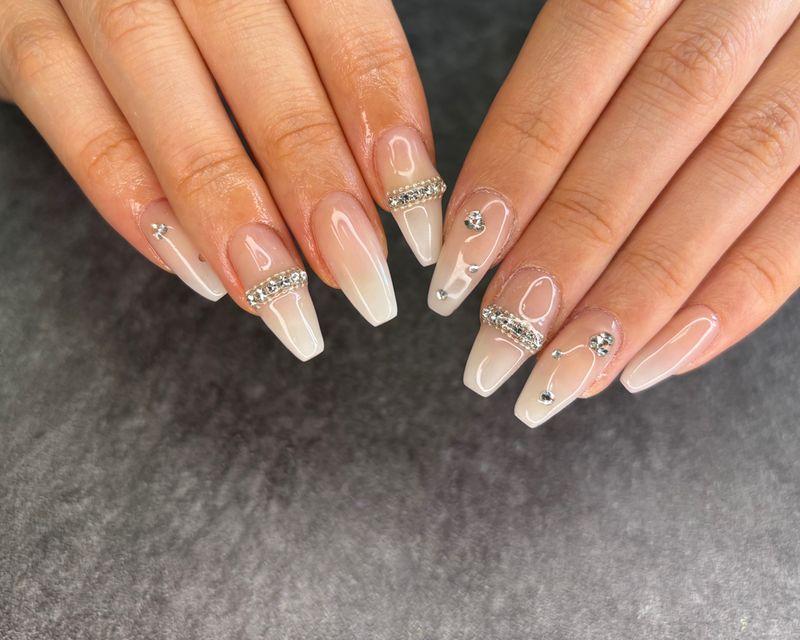 Nail Ravie