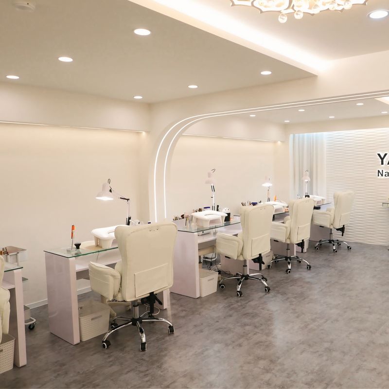 YaBai Nail