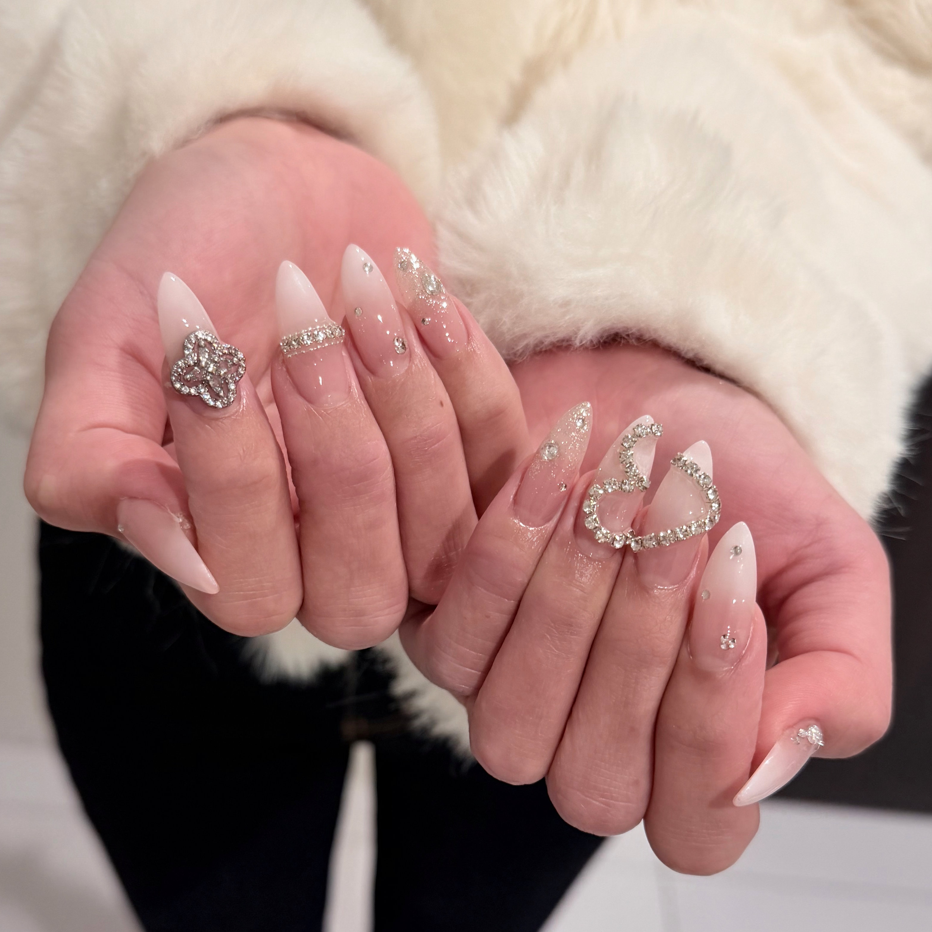 pinkdollhouse_nail