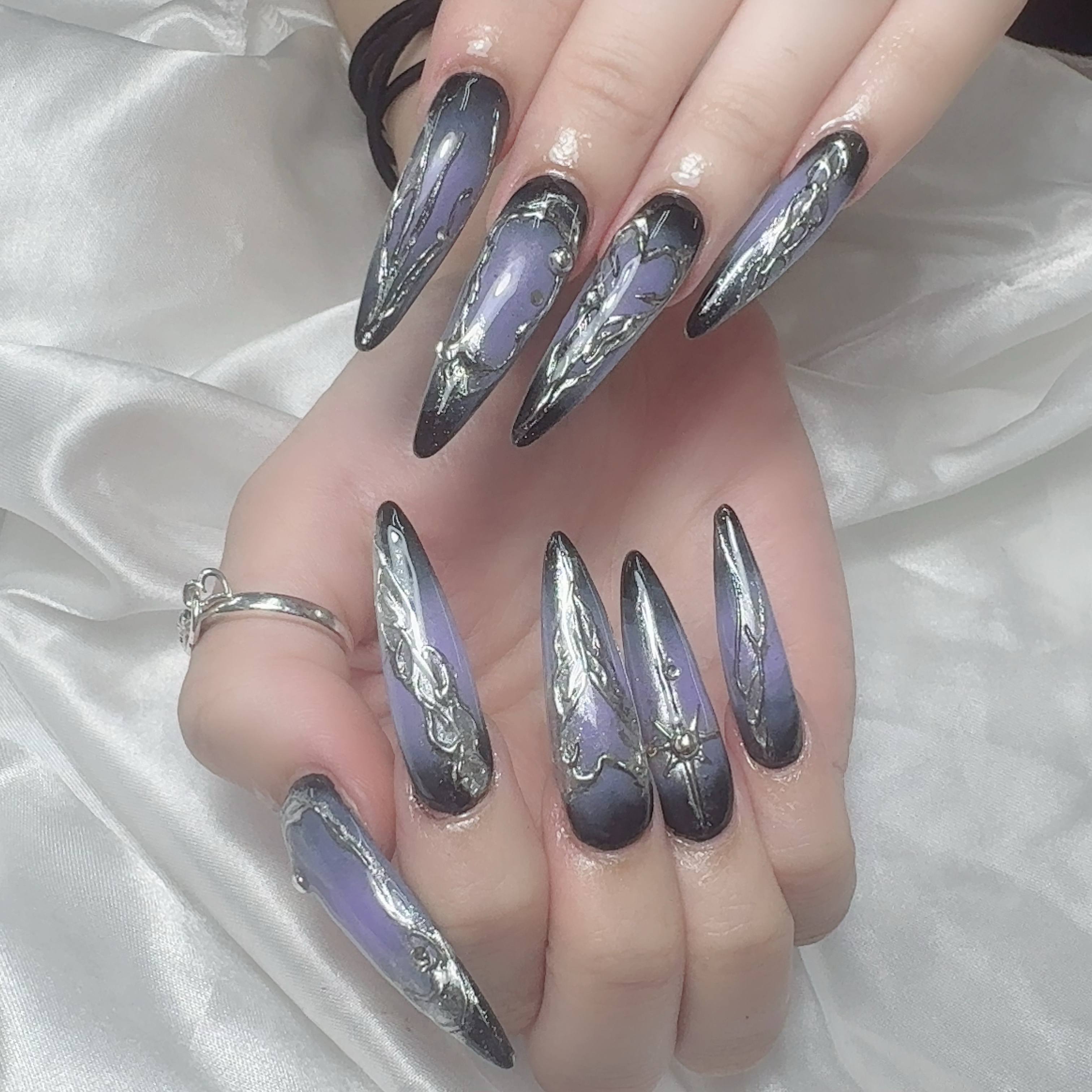 Mlan_Nail