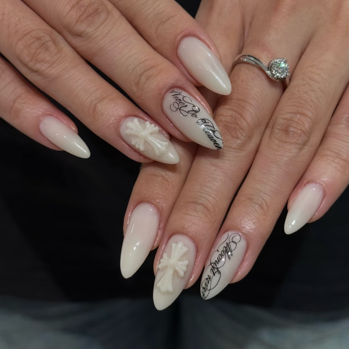 Bymoon_Salon