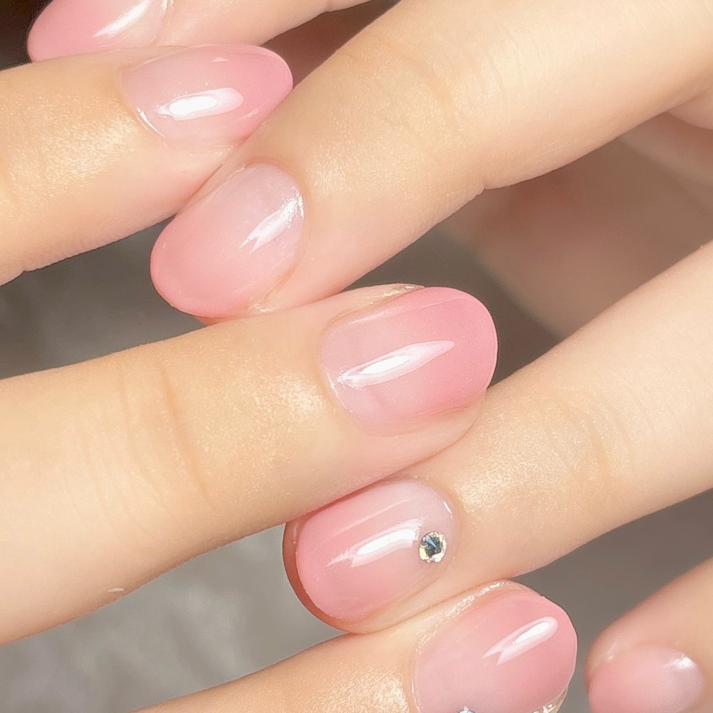 Nail_salon_Attirant_YUINA
