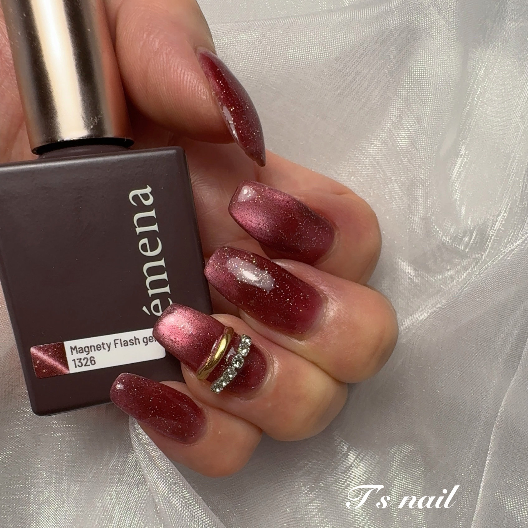 Ts_nail_