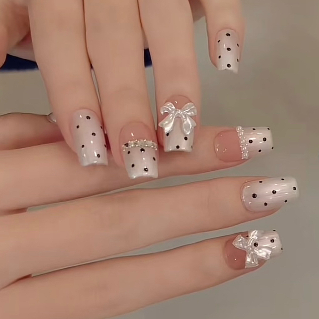 M.Y.Nail