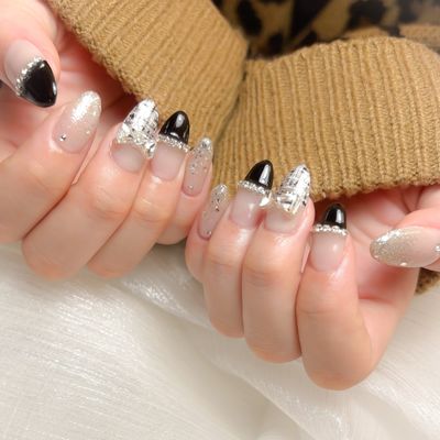 華麗に8本アート💅ご新規様オフ無料