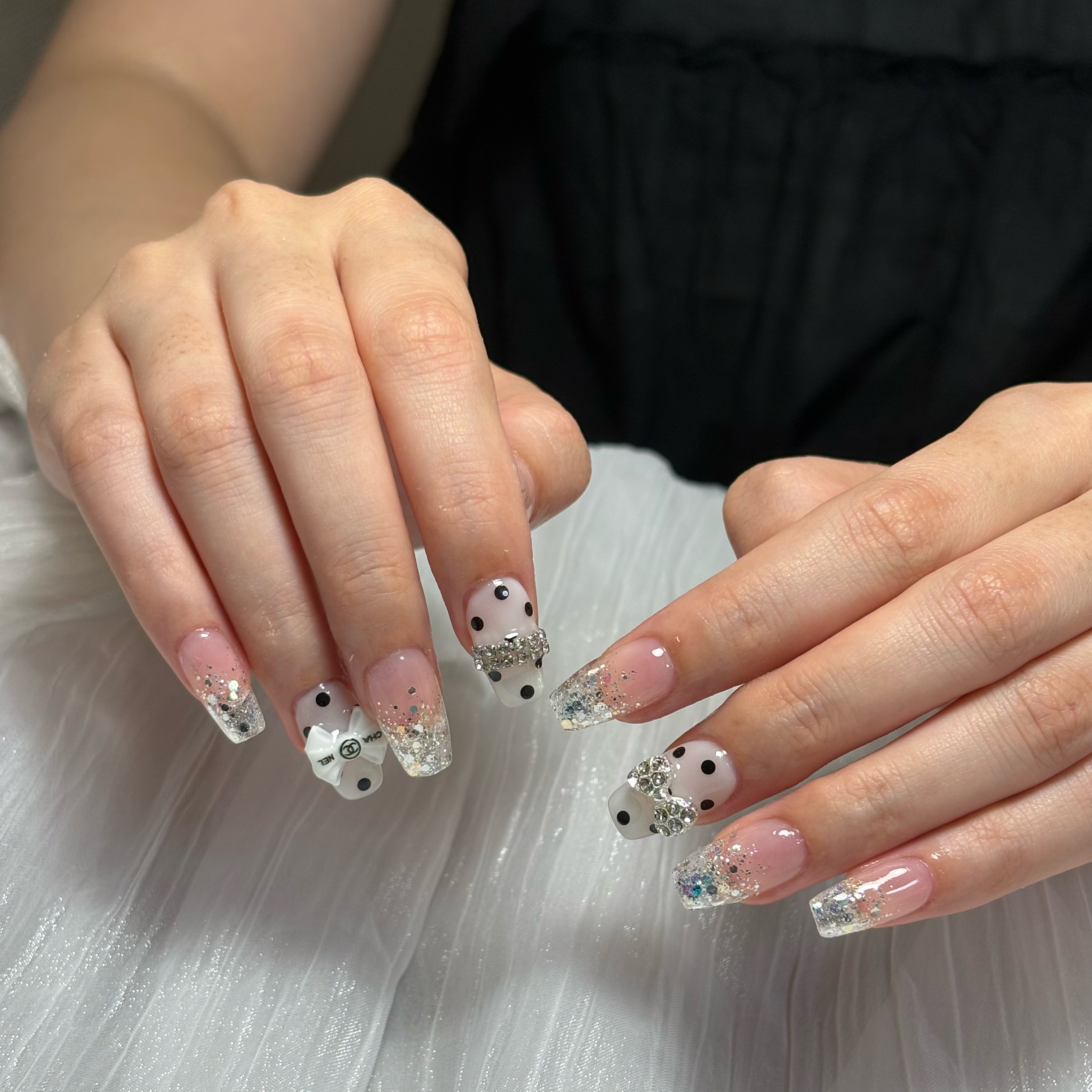 Lia__nail