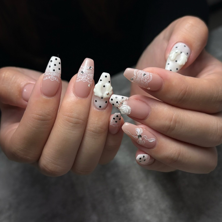 nail_salon_Lebel