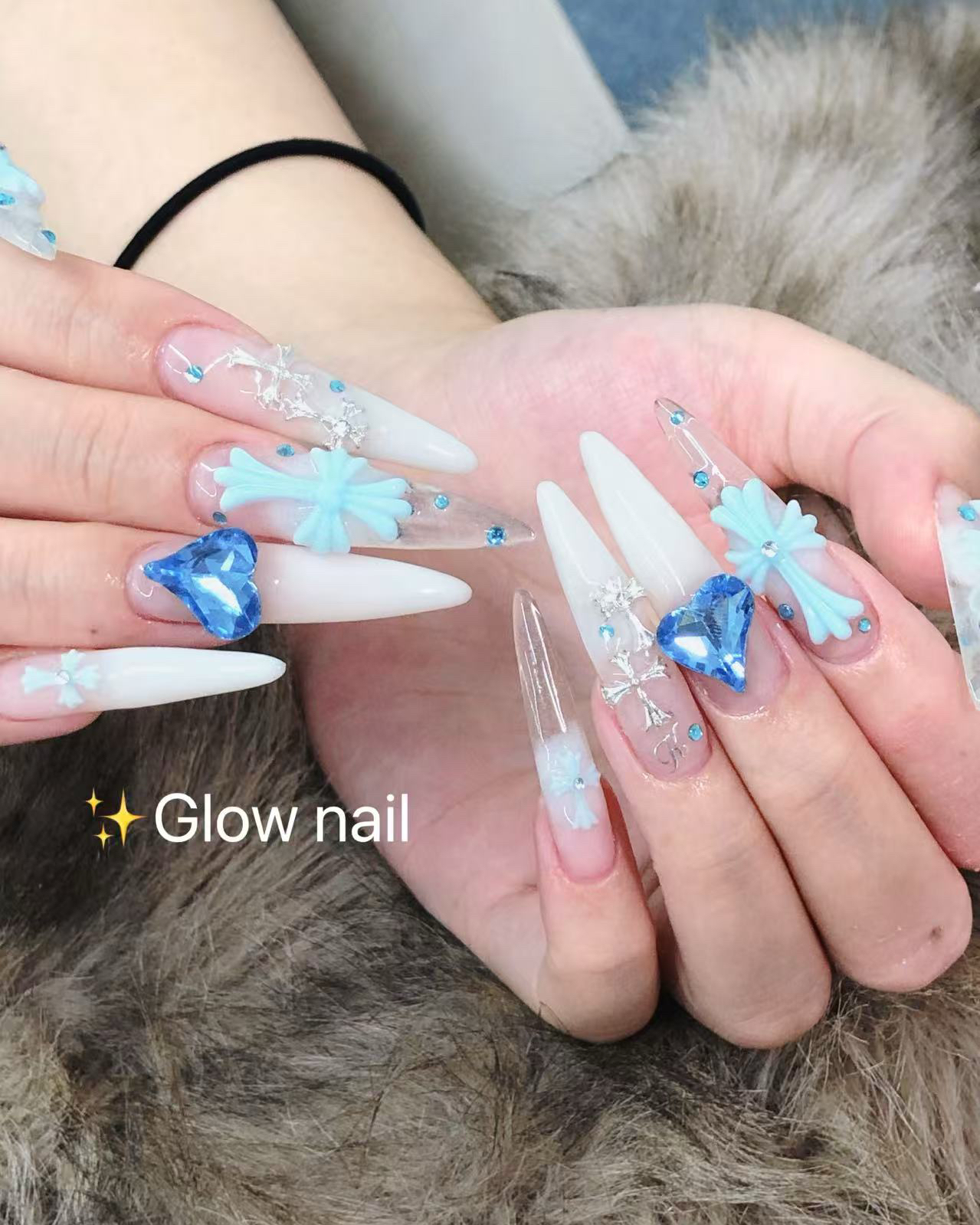 Glow_minami