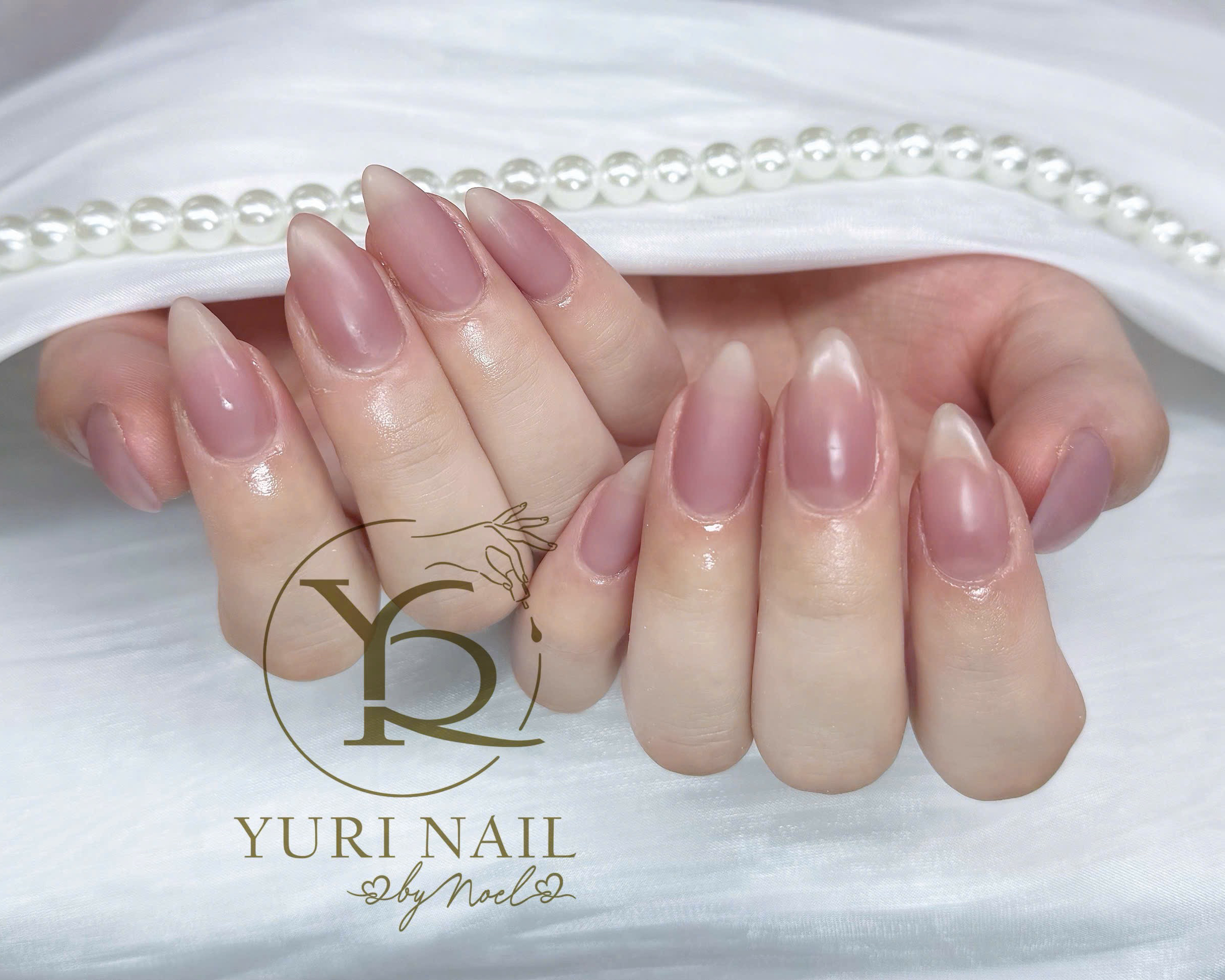 Yuri_nail_Anh