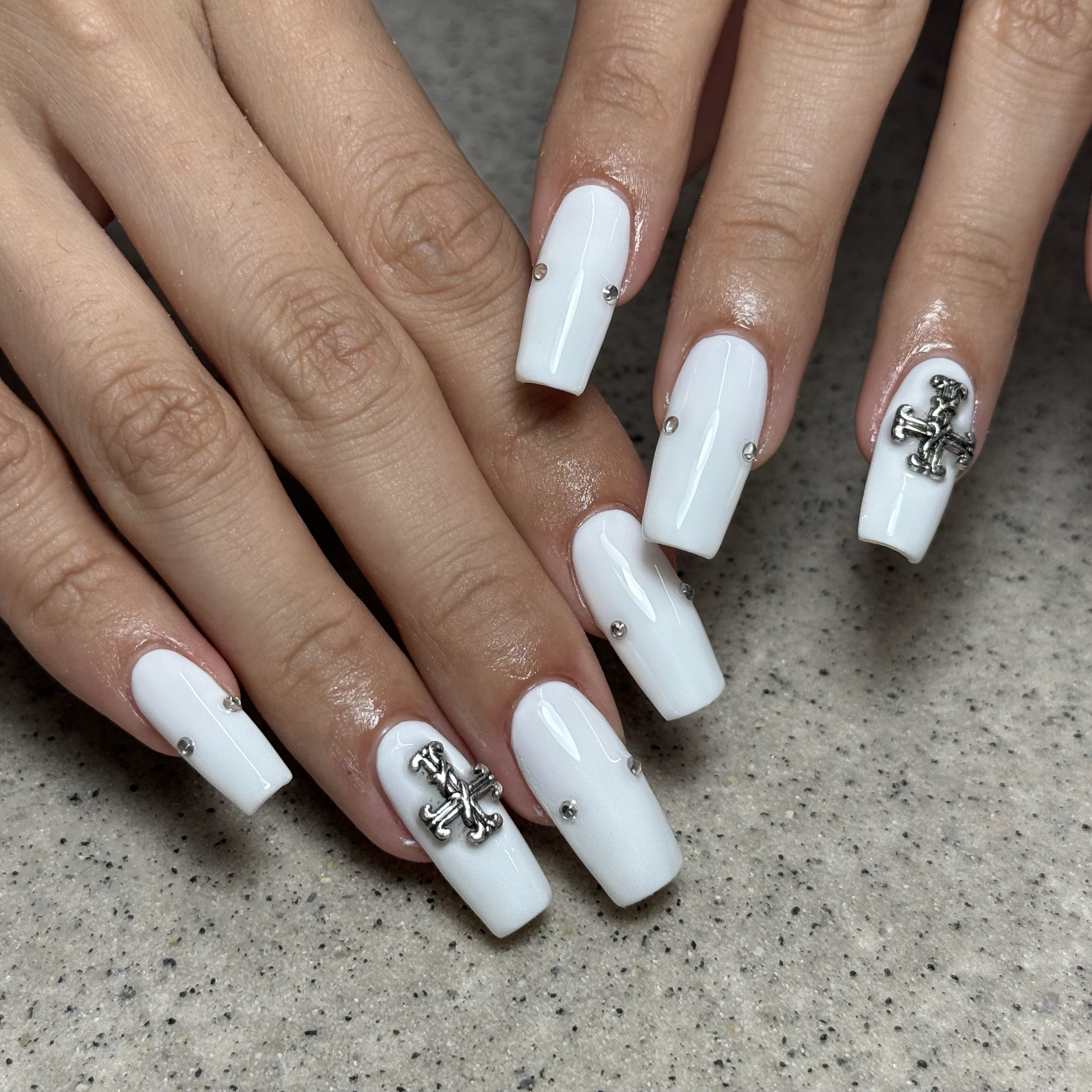 nail_ema
