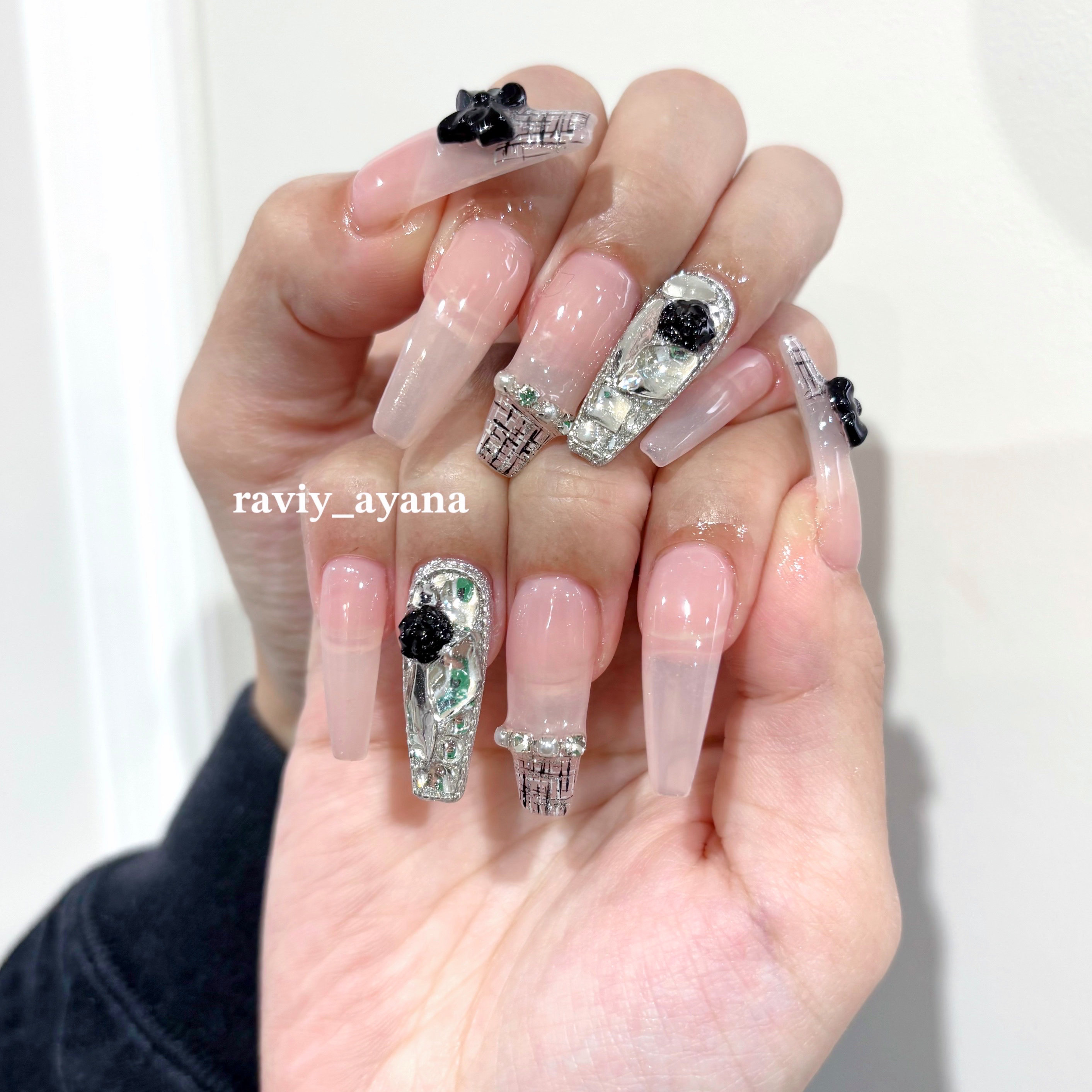 raviy_ayana