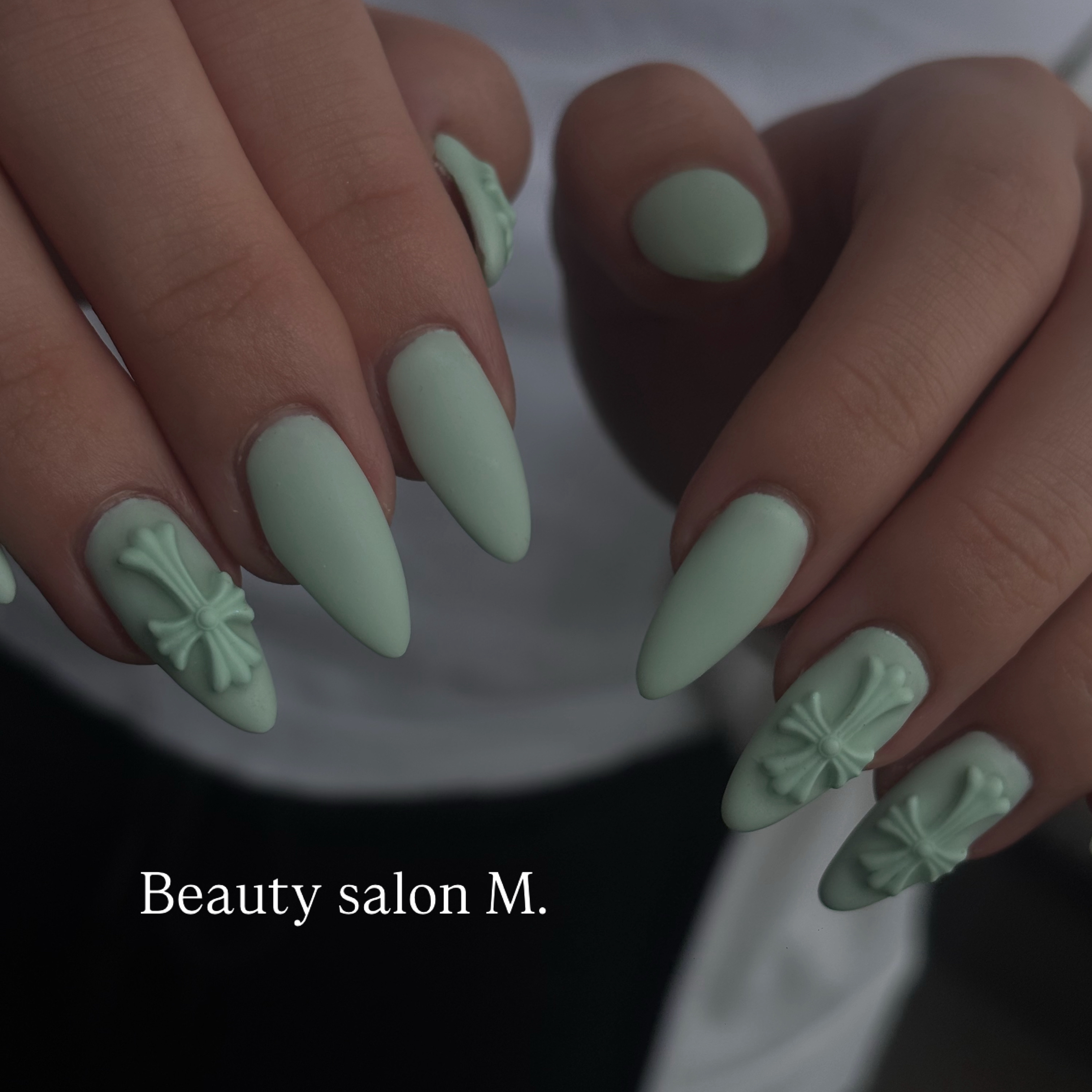 nail_salon.m
