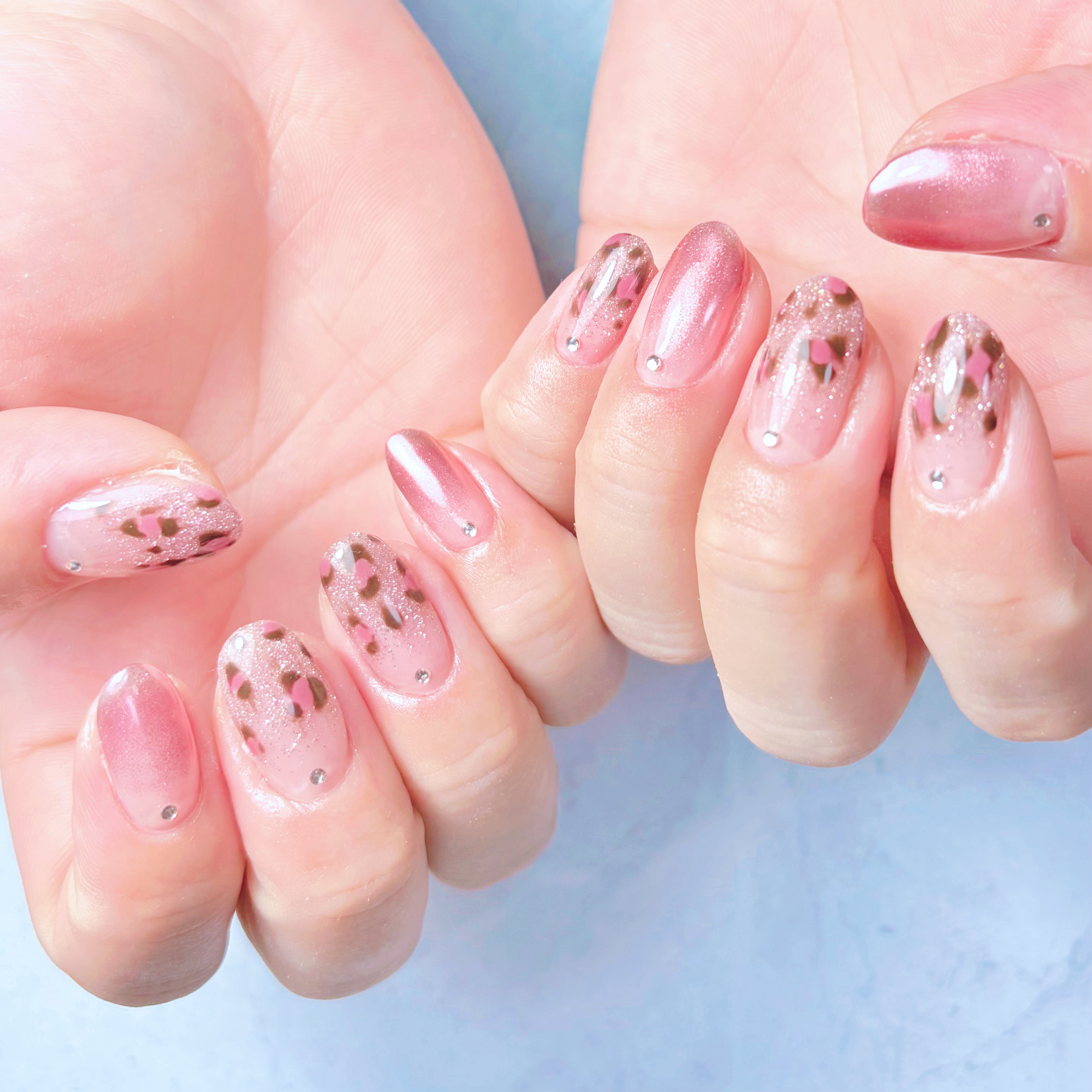 Adel_nail