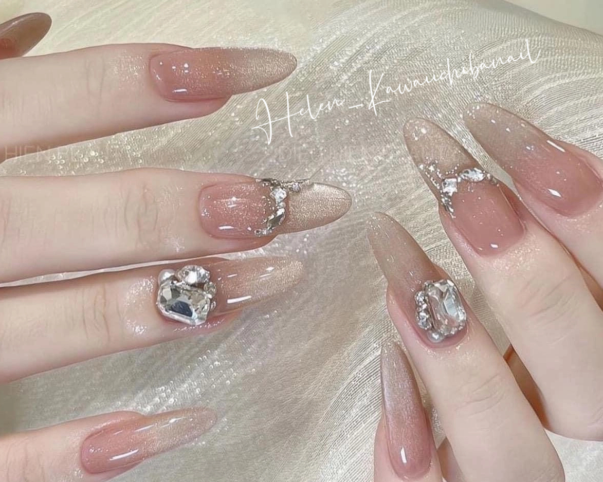 Helen_KawaiiChibanail