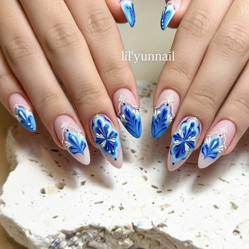 lil.yun.nail