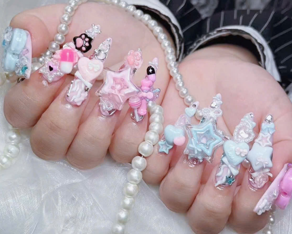 Nhi_nail2412