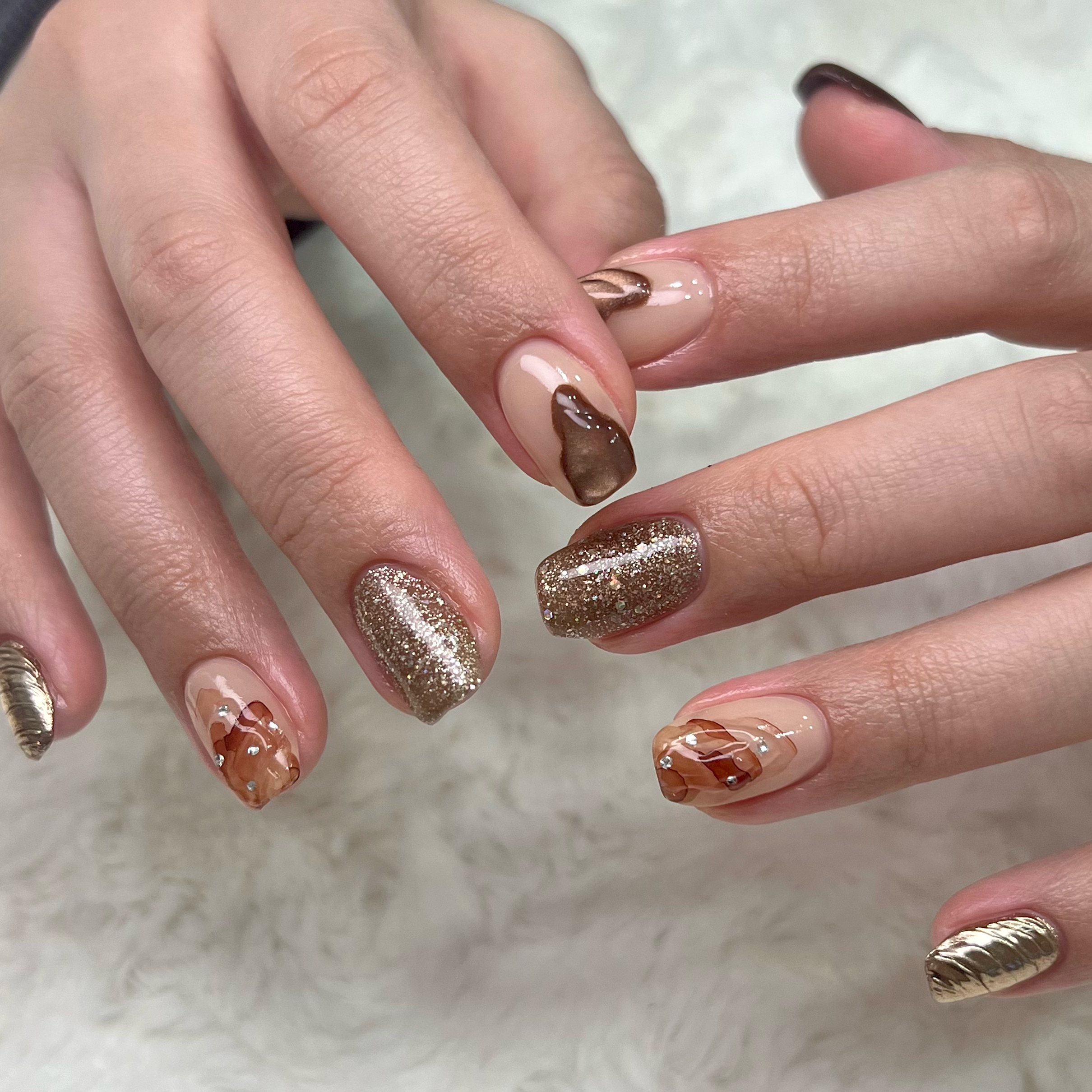aala_nail
