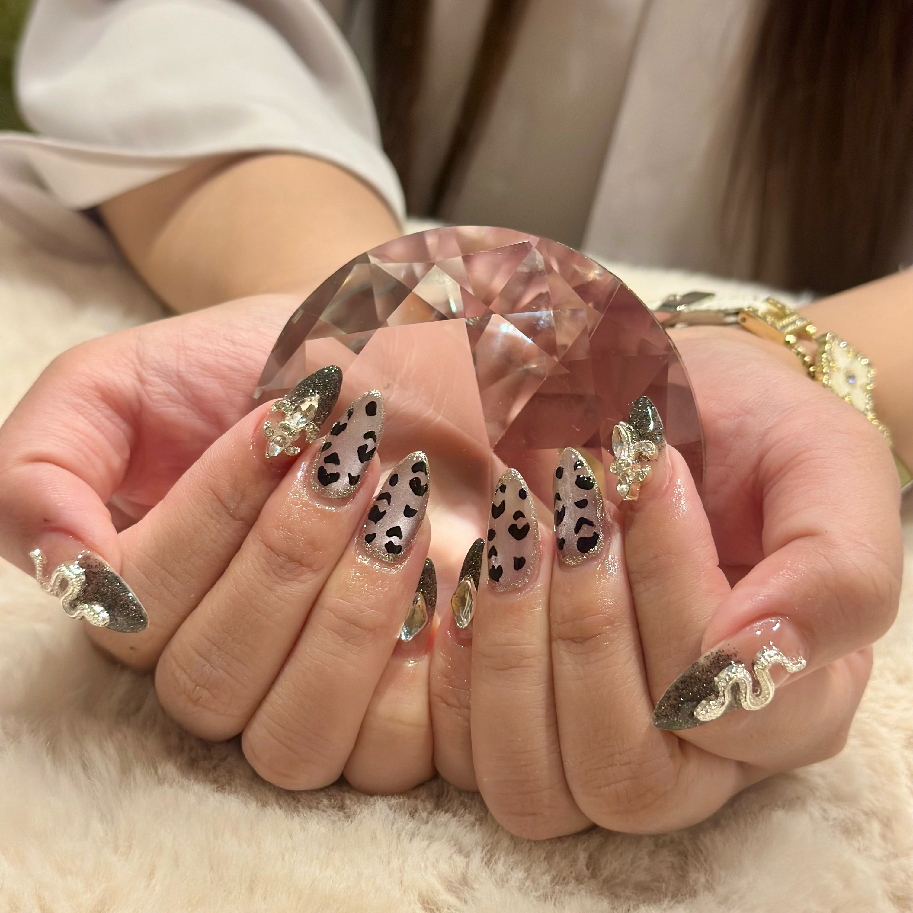 Nail_salon.aya