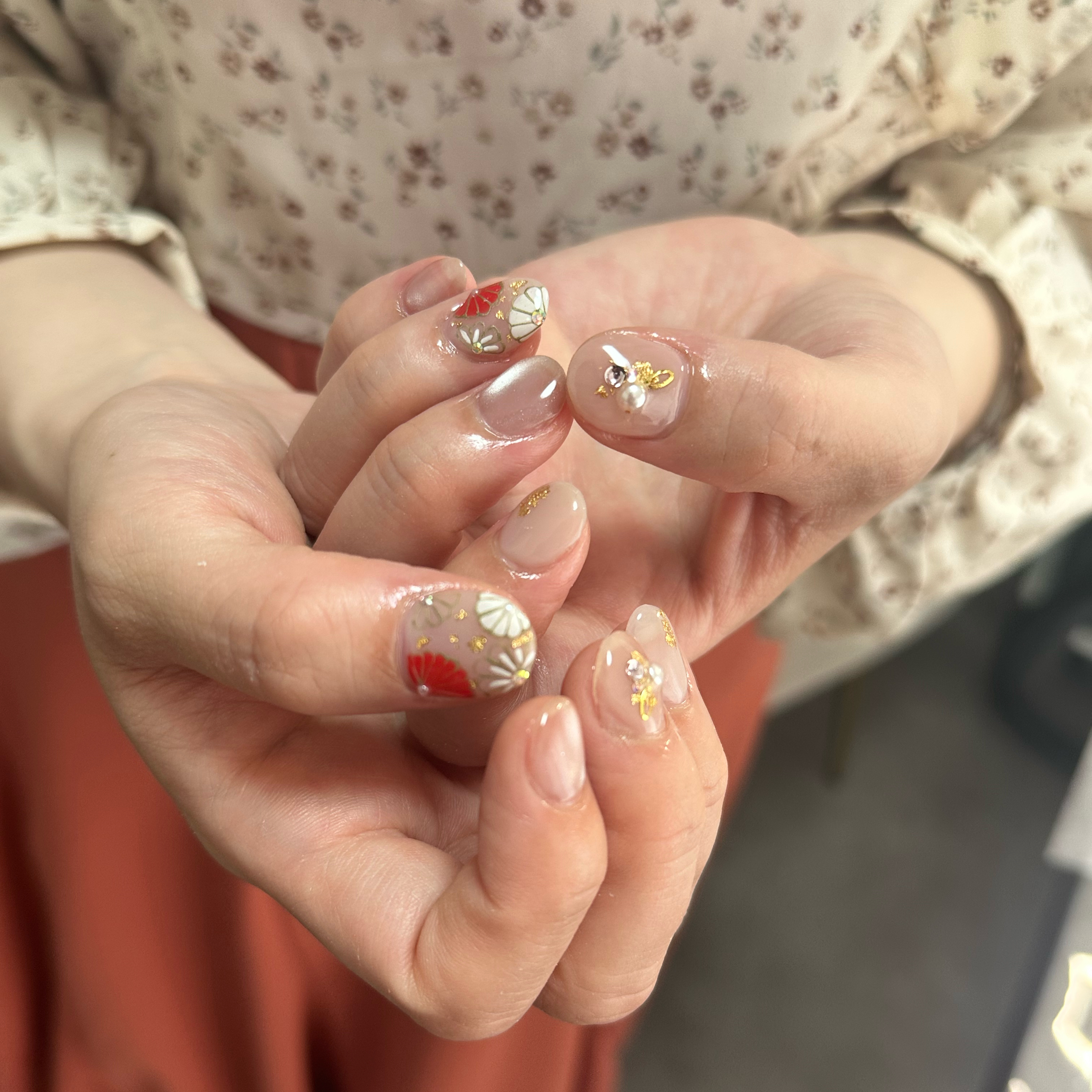 amunail.