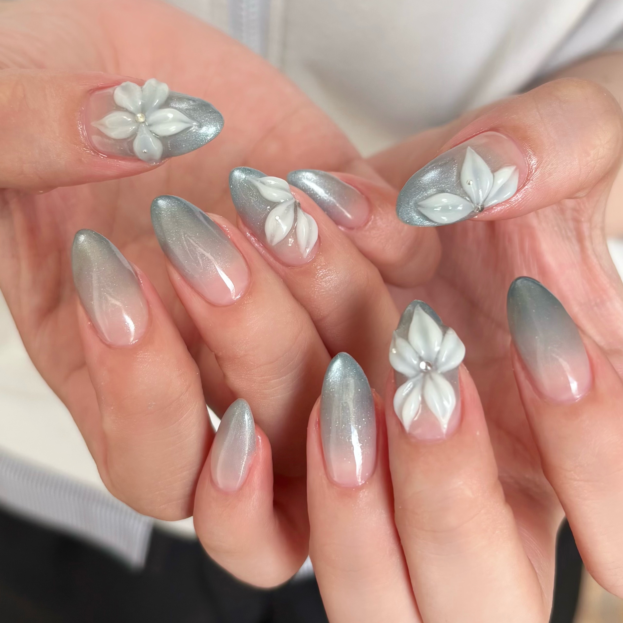 flore__nail