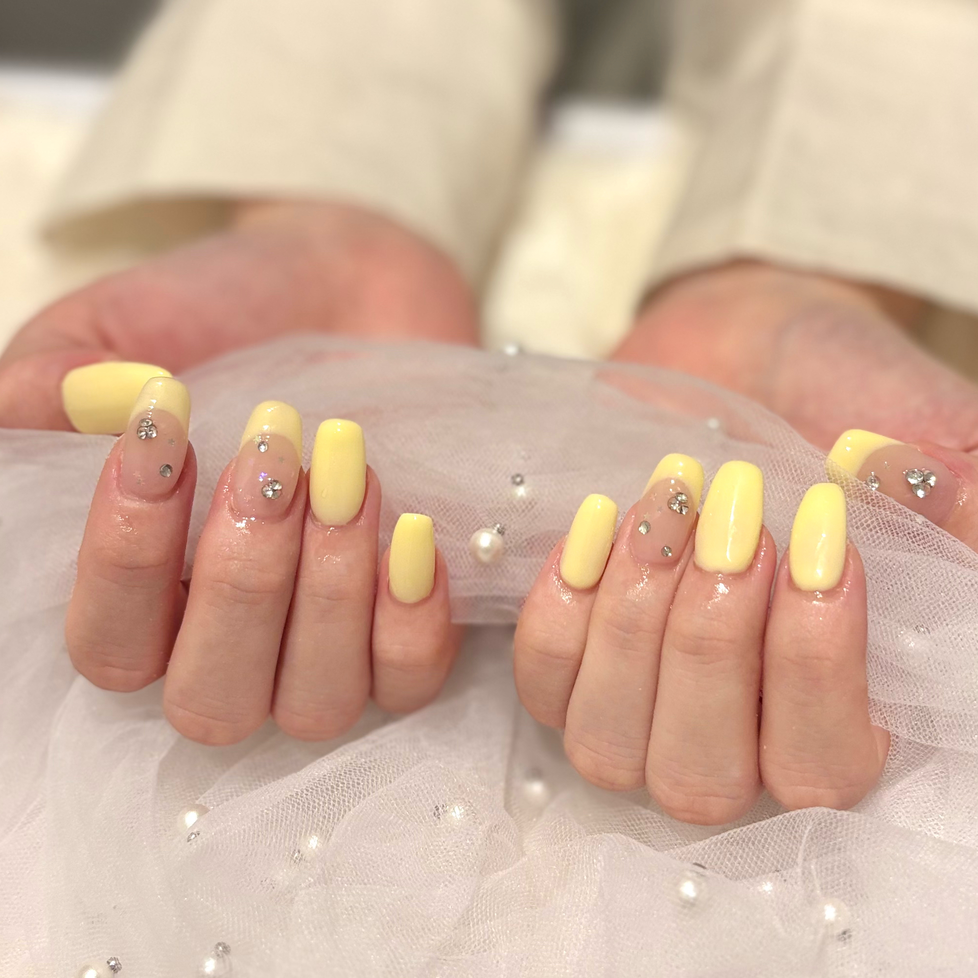 nailsalon_april