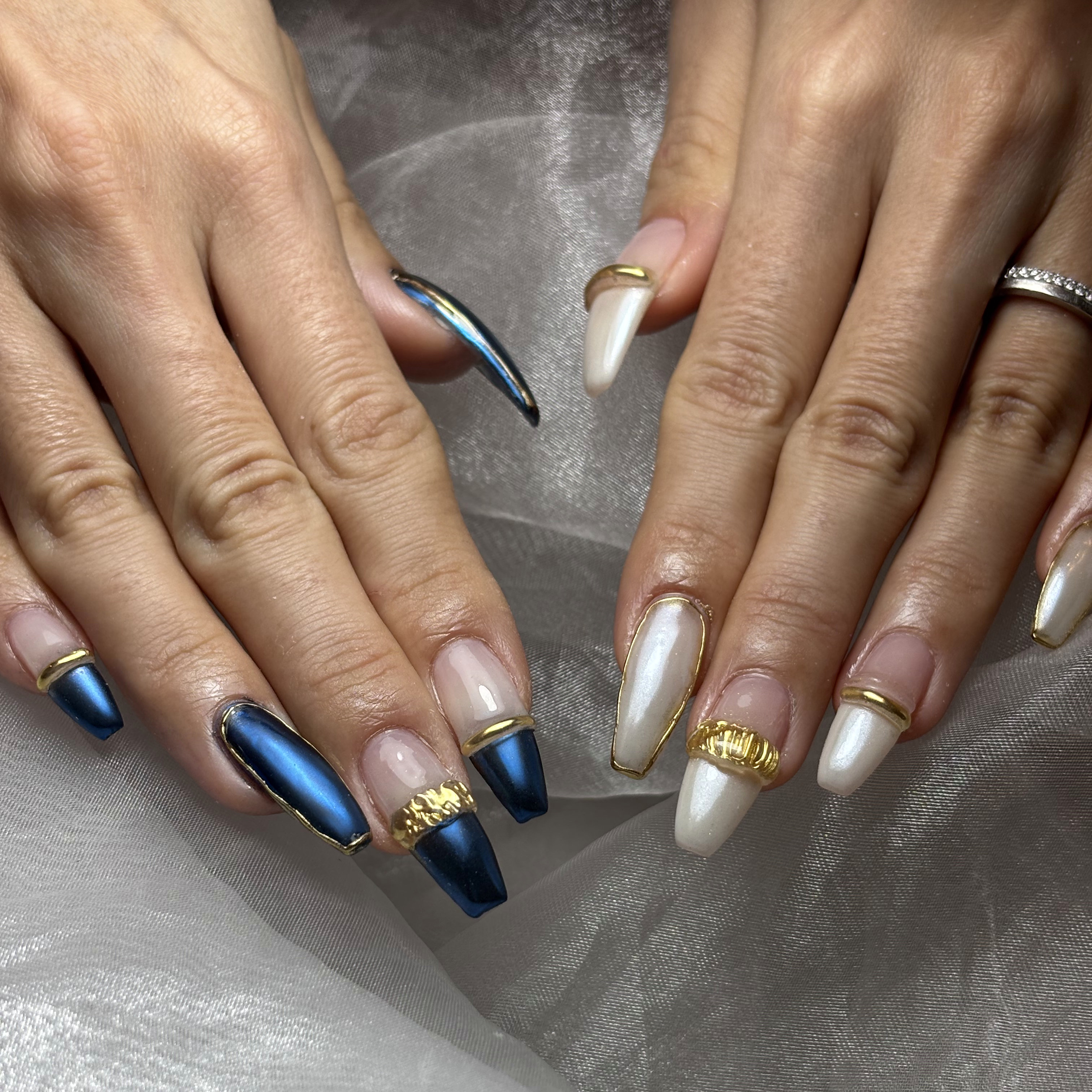 Pomes._.nail