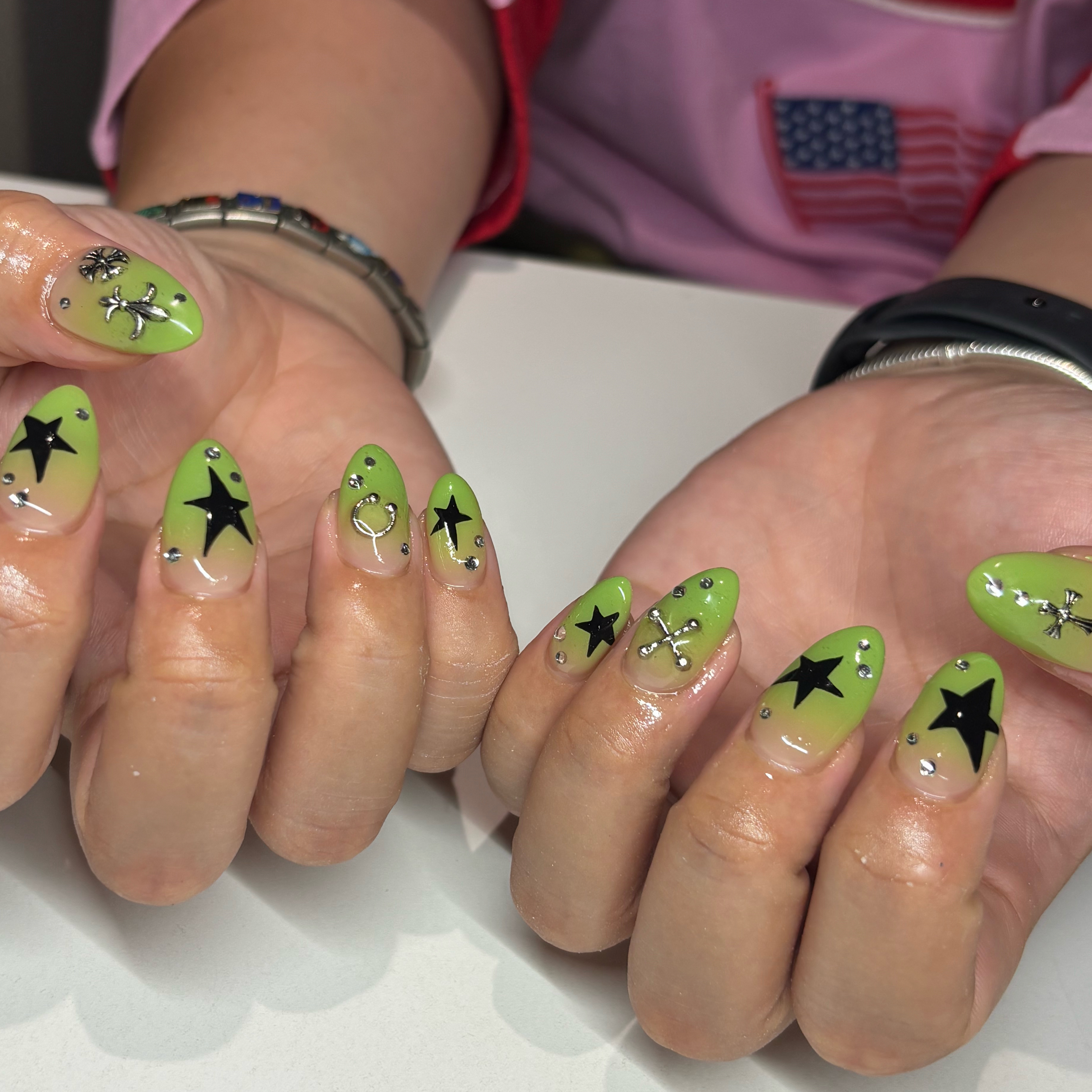 rei_s2_nail