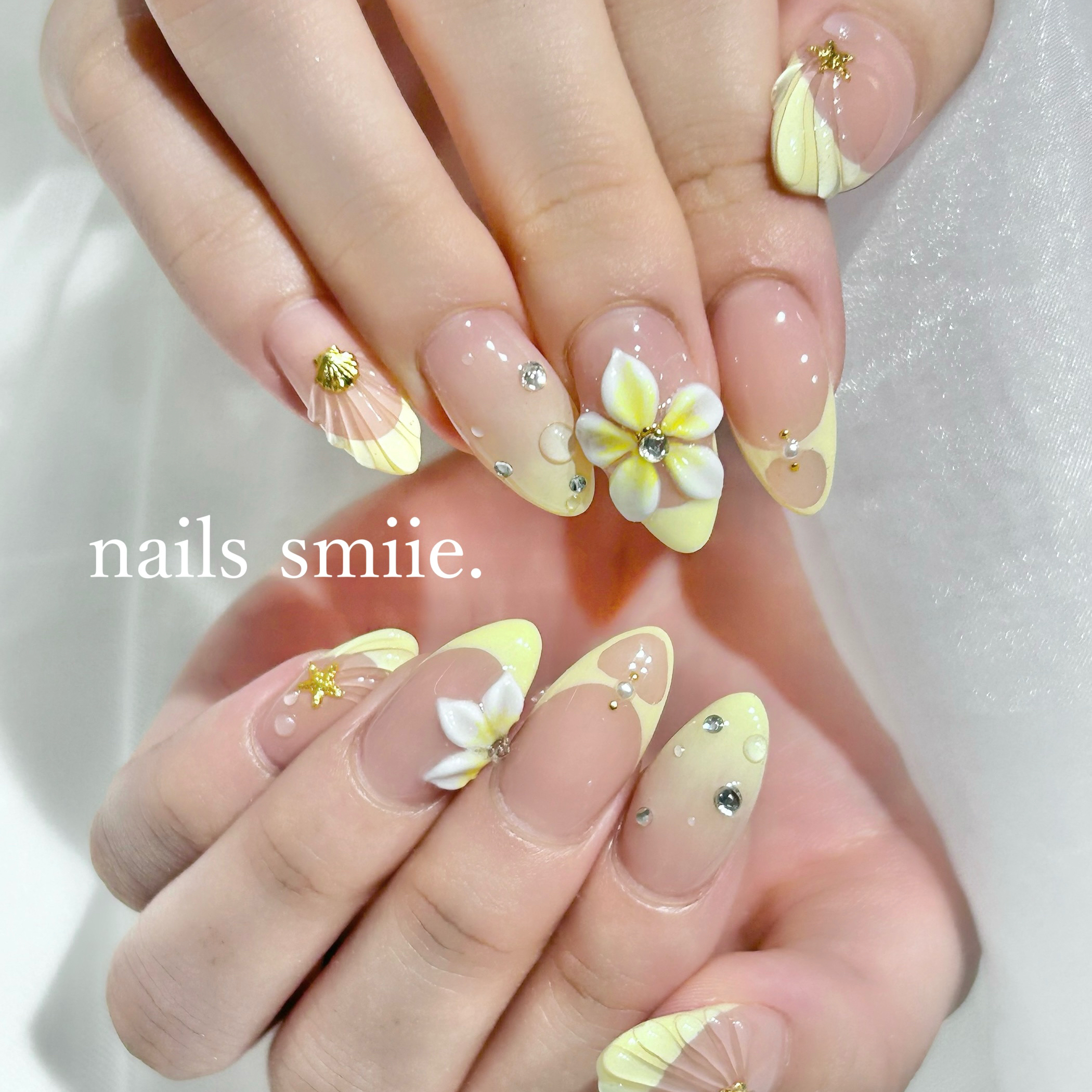 nails_smiie.