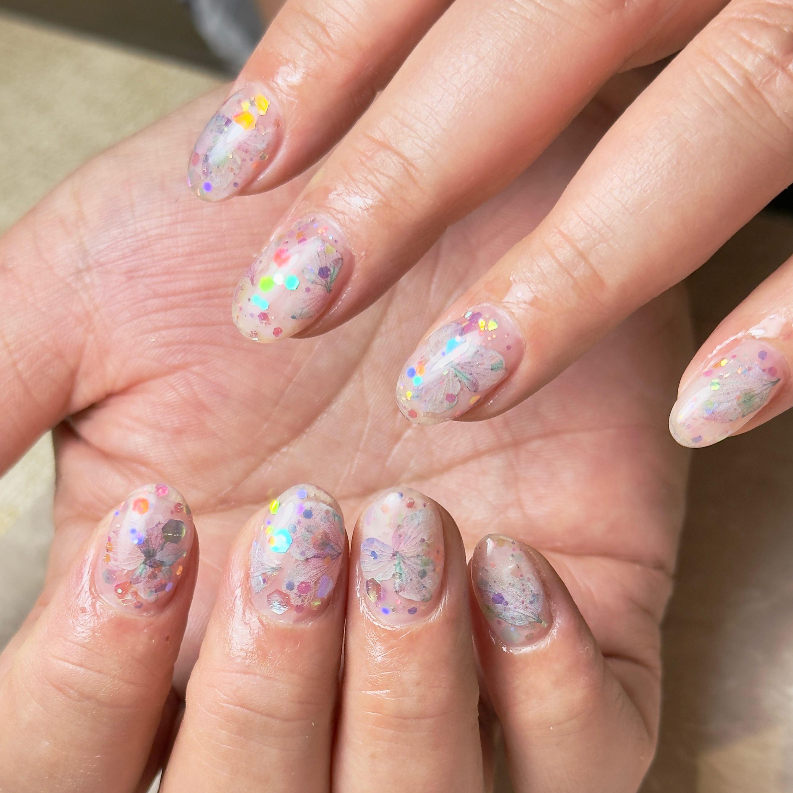 nail.salon.lady