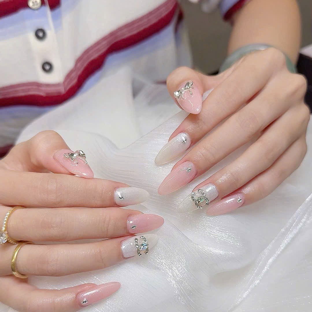Berry_nails